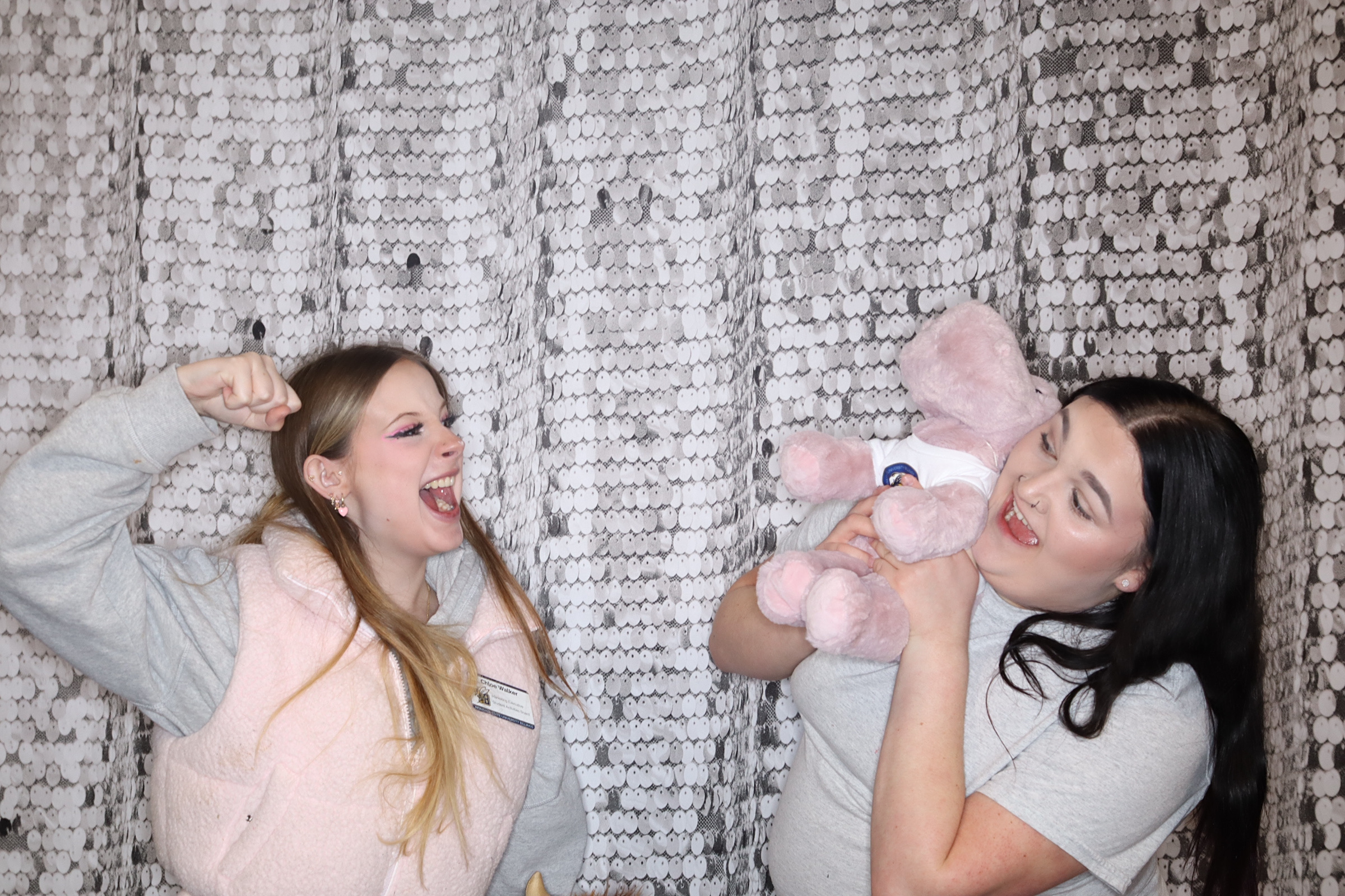 Valentine's Day Party | View more photos from the event at gallery.photoboothbillings.com/u/PhotoBoothBillings/Valentines-Day-Party