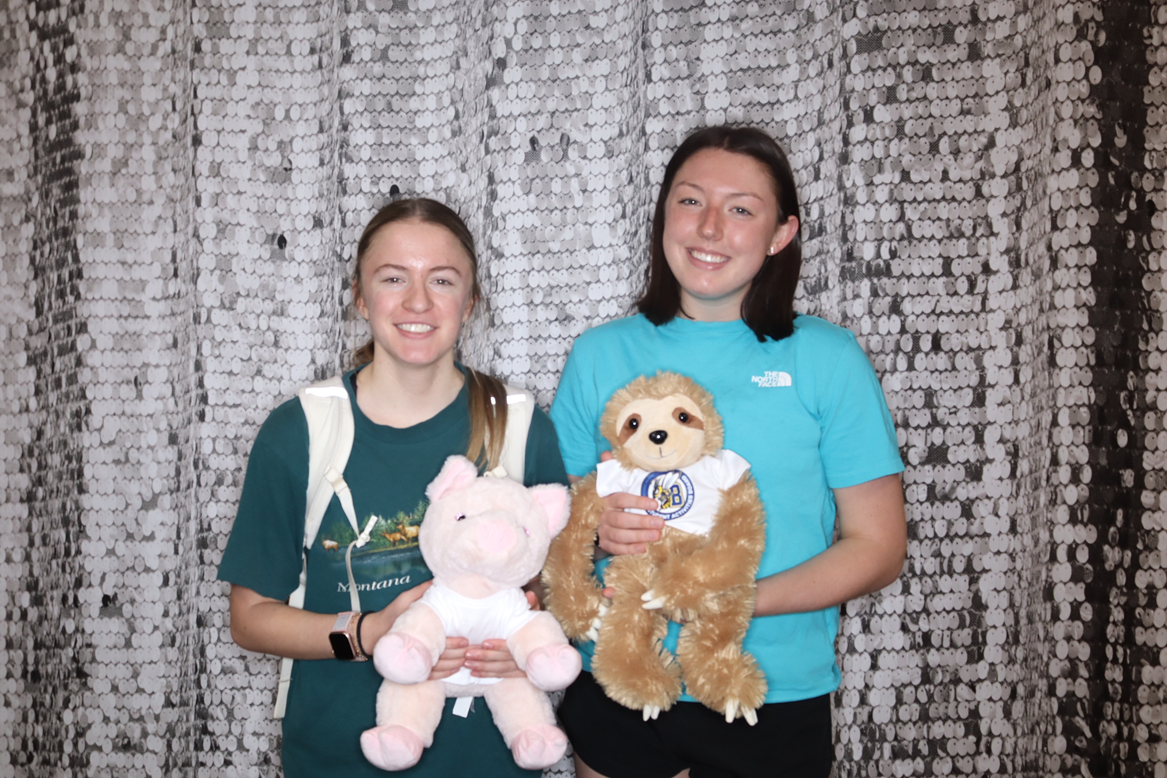 Valentine's Day Party | View more photos from the event at gallery.photoboothbillings.com/u/PhotoBoothBillings/Valentines-Day-Party