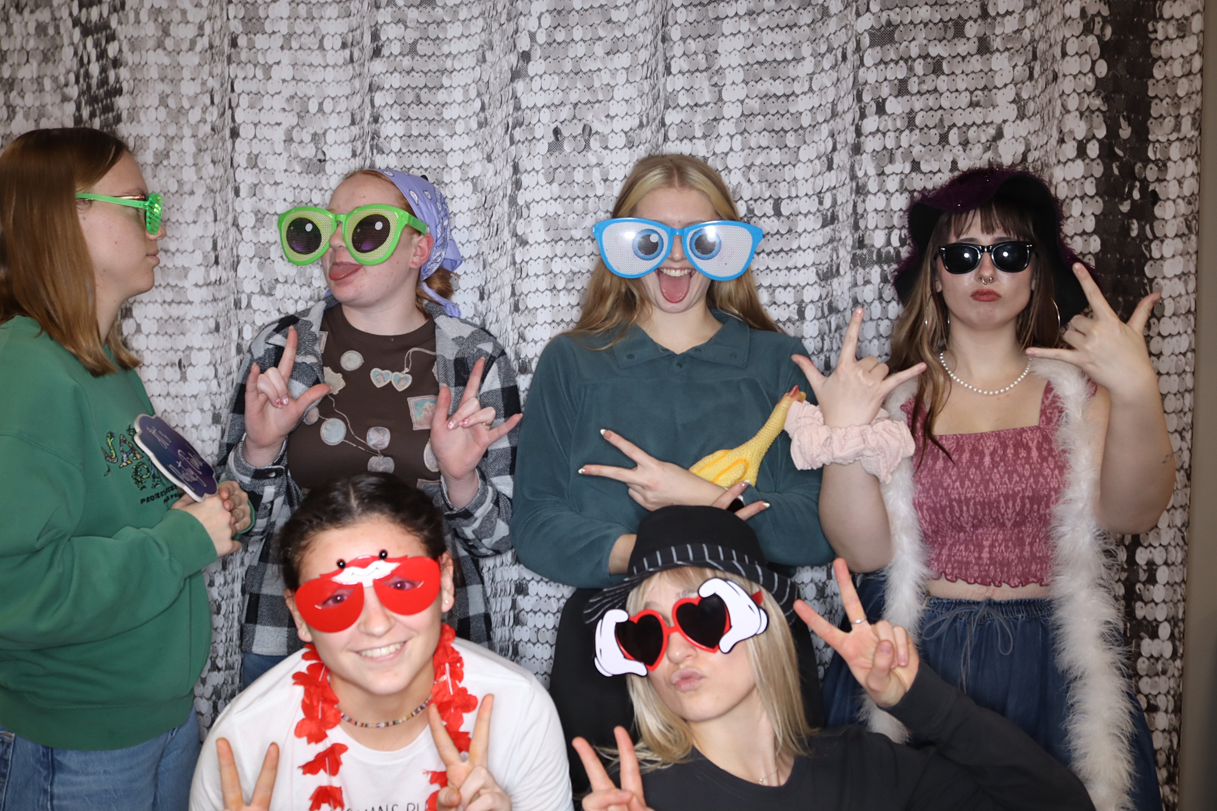 Valentine's Day Party | View more photos from the event at gallery.photoboothbillings.com/u/PhotoBoothBillings/Valentines-Day-Party