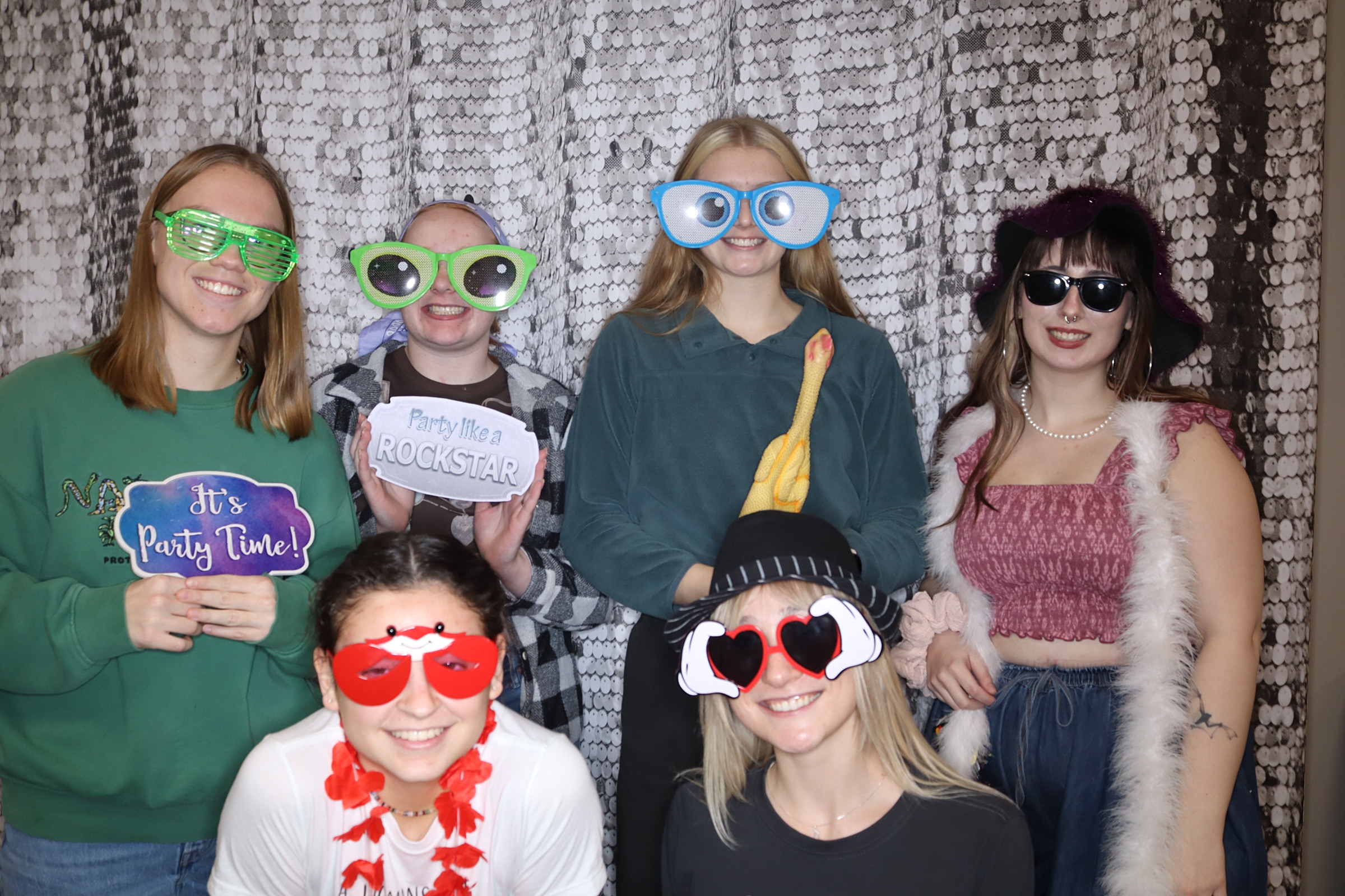 Valentine's Day Party | View more photos from the event at gallery.photoboothbillings.com/u/PhotoBoothBillings/Valentines-Day-Party