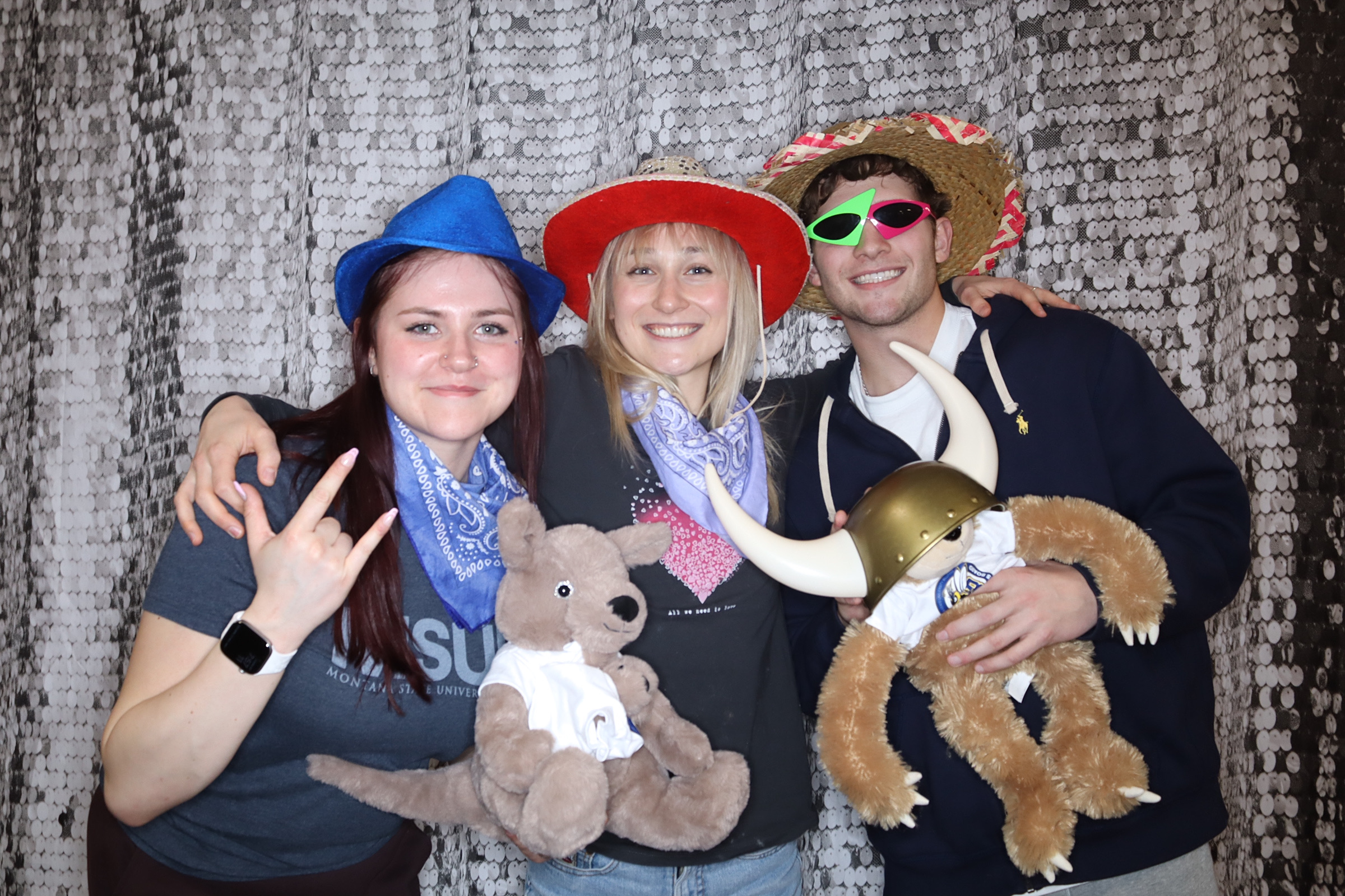 Valentine's Day Party | View more photos from the event at gallery.photoboothbillings.com/u/PhotoBoothBillings/Valentines-Day-Party