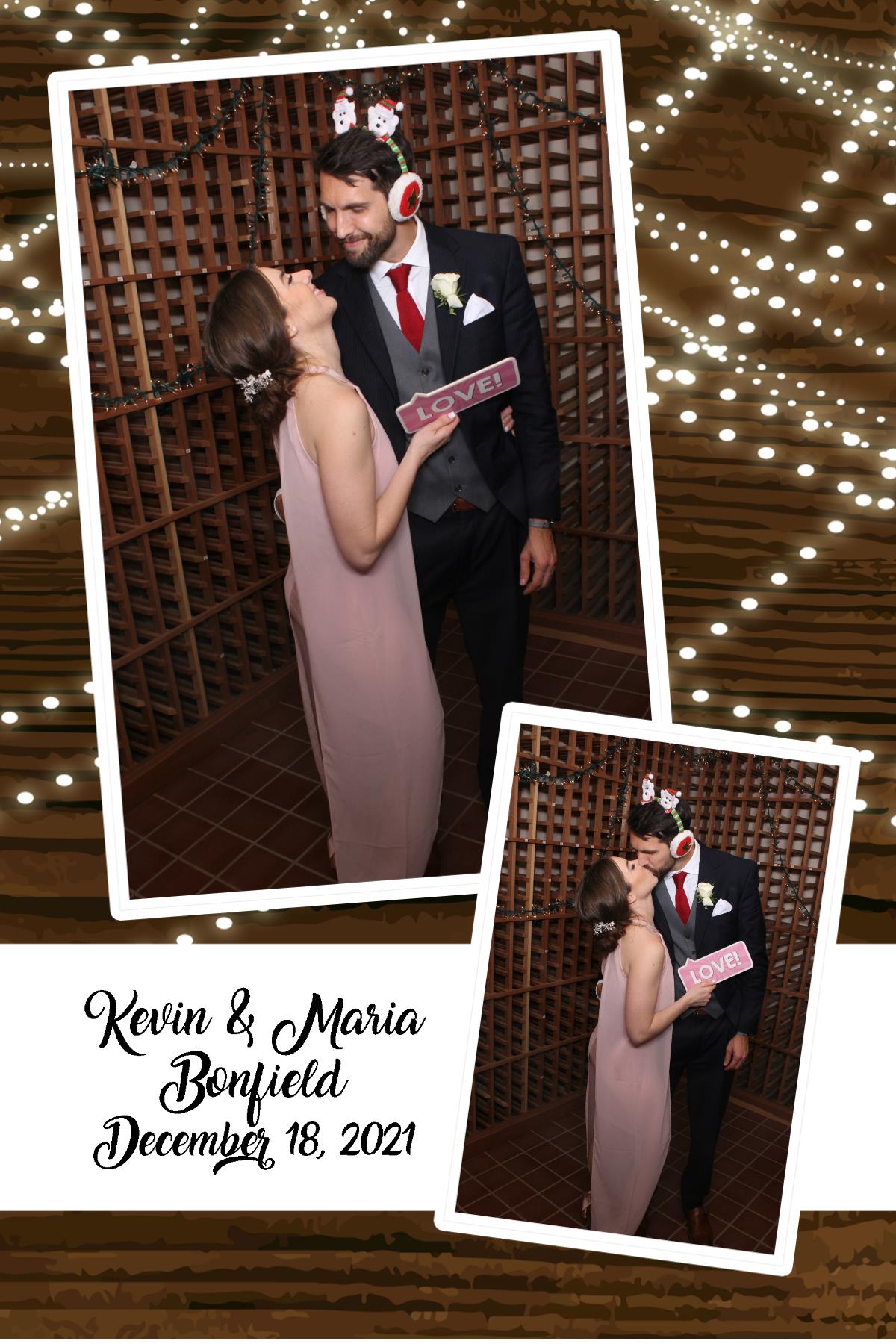 Kevin & Maria | View more photos from the event at gallery.photoboothcincy.com/u/PhotoBoothCincy/Kevin-Maria