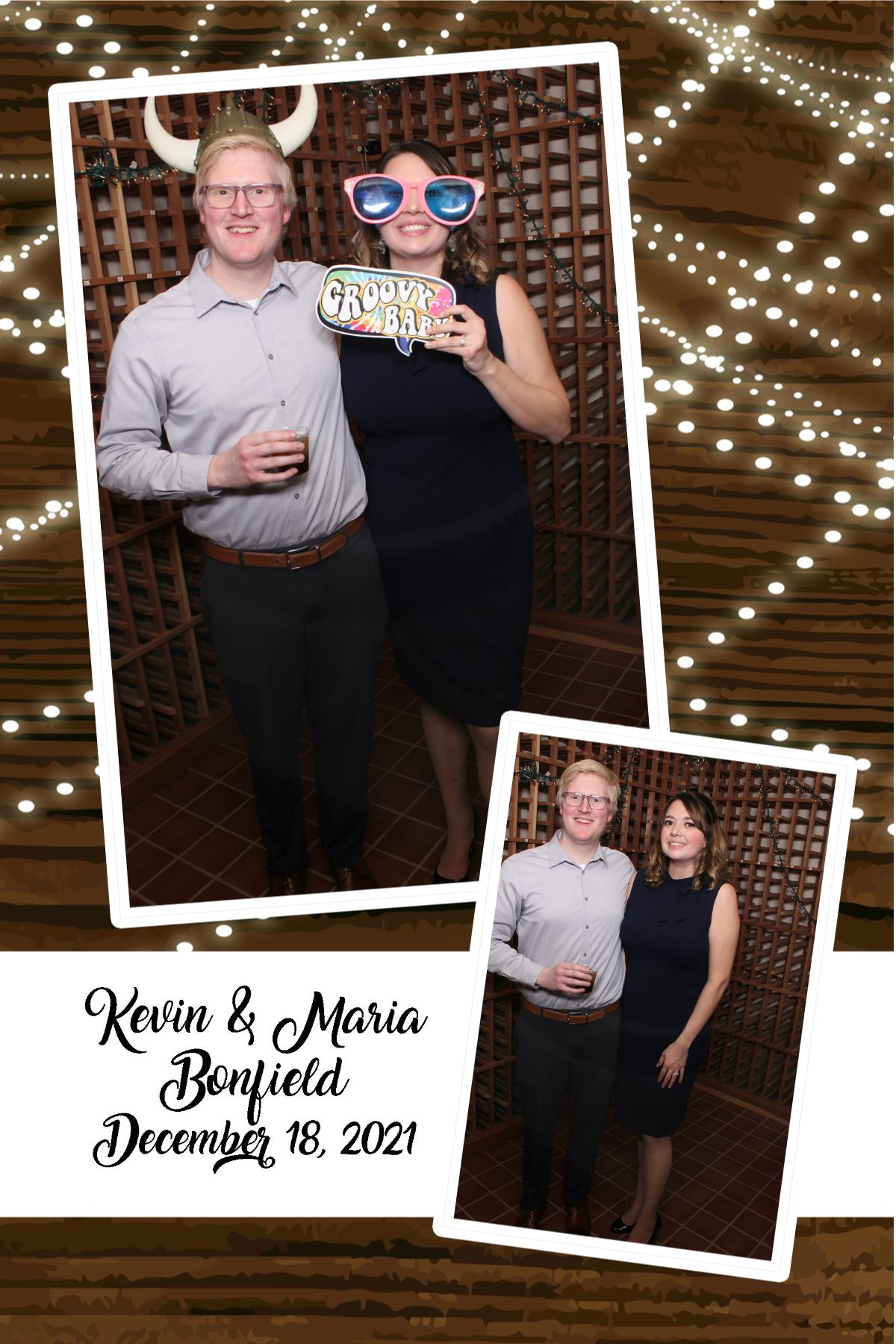 Kevin & Maria | View more photos from the event at gallery.photoboothcincy.com/u/PhotoBoothCincy/Kevin-Maria