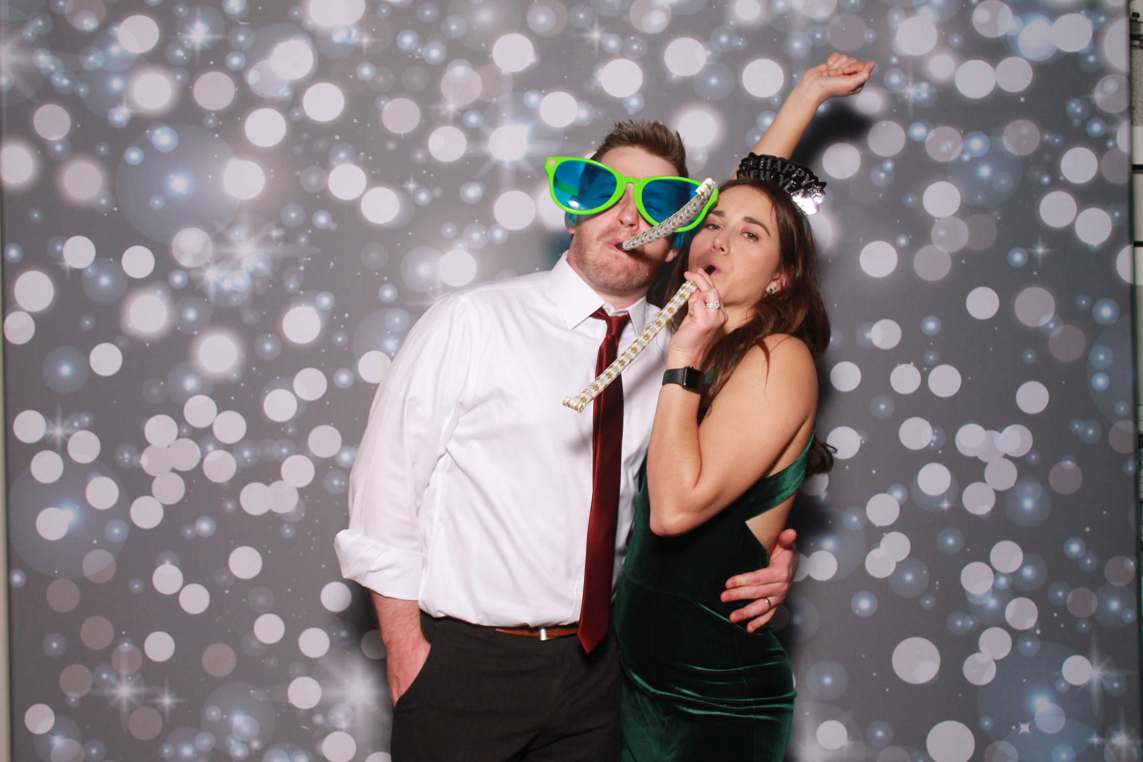 Nikki & Ryan | View more photos from the event at gallery.photoboothcincy.com/u/PhotoBoothCincy/Nikki-Ryan