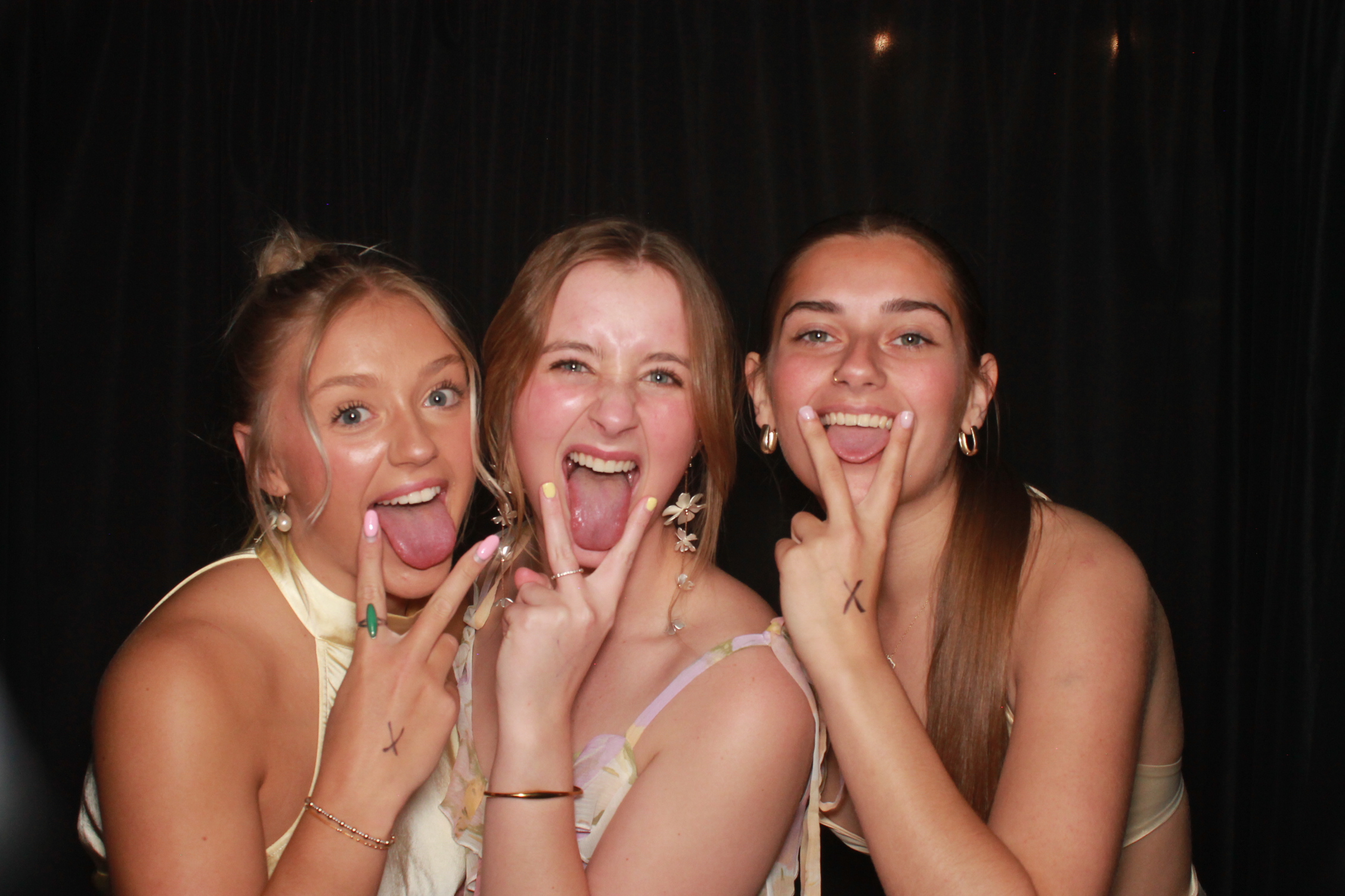 Kappa Alpha Theta Formal 2025 | View more photos from the event at gallery.photoboothcincy.com/u/PhotoBoothCincy/Kappa-Alpha-Theta-Formal-2025