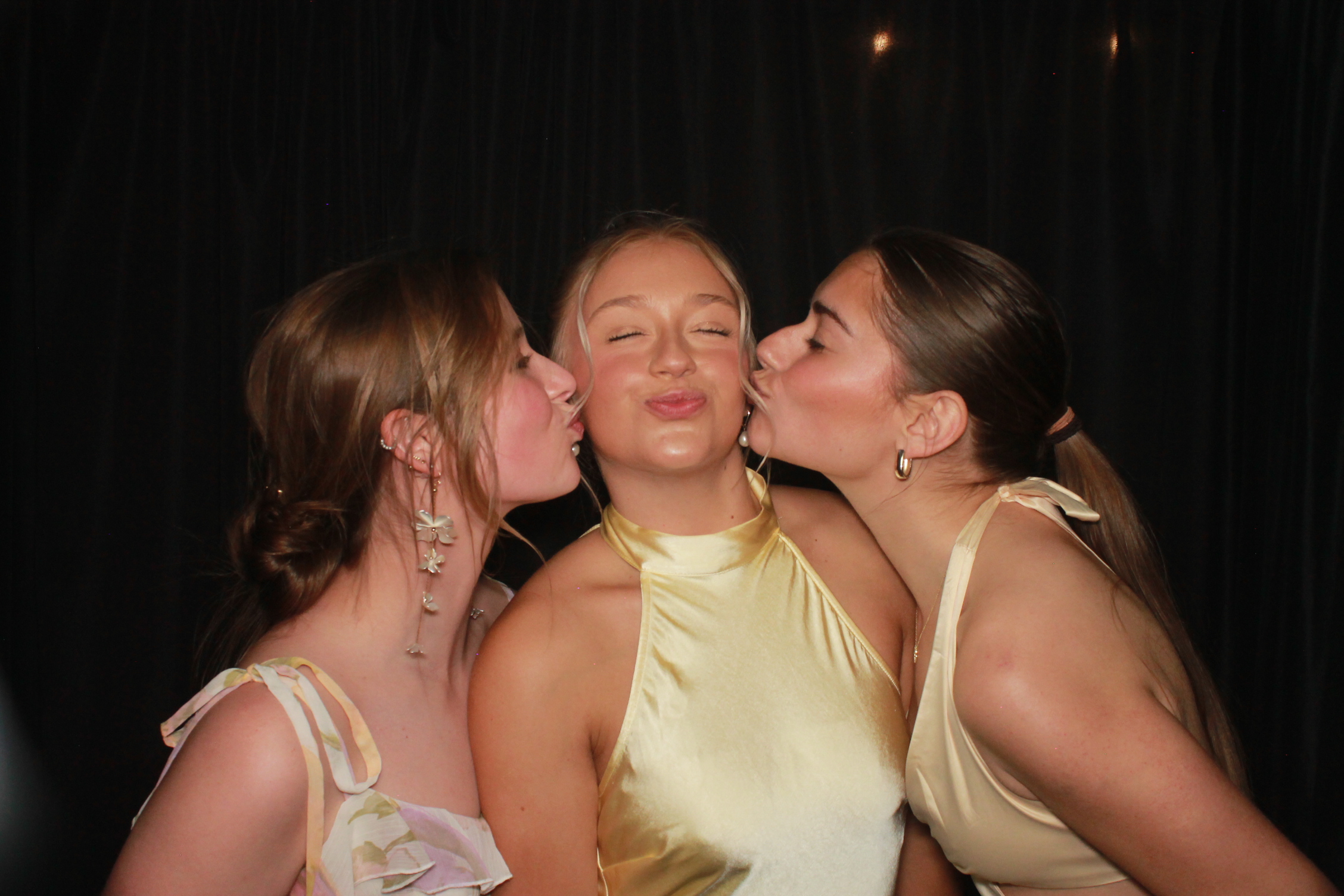 Kappa Alpha Theta Formal 2025 | View more photos from the event at gallery.photoboothcincy.com/u/PhotoBoothCincy/Kappa-Alpha-Theta-Formal-2025