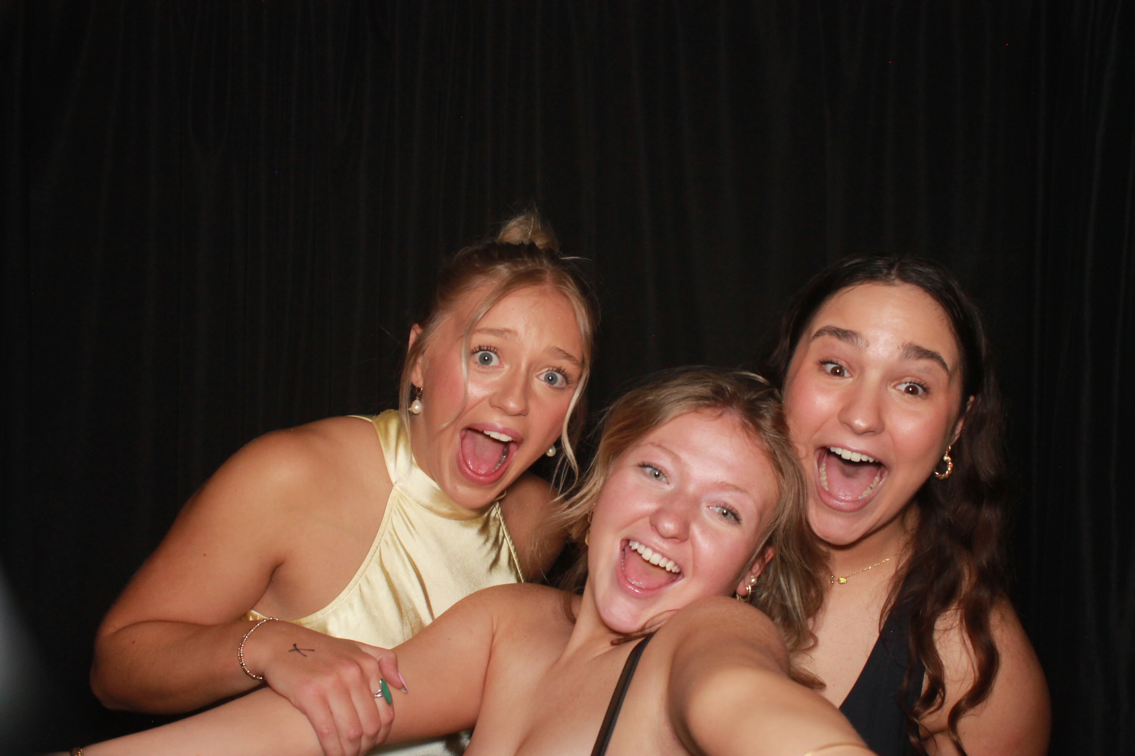 Kappa Alpha Theta Formal 2025 | View more photos from the event at gallery.photoboothcincy.com/u/PhotoBoothCincy/Kappa-Alpha-Theta-Formal-2025