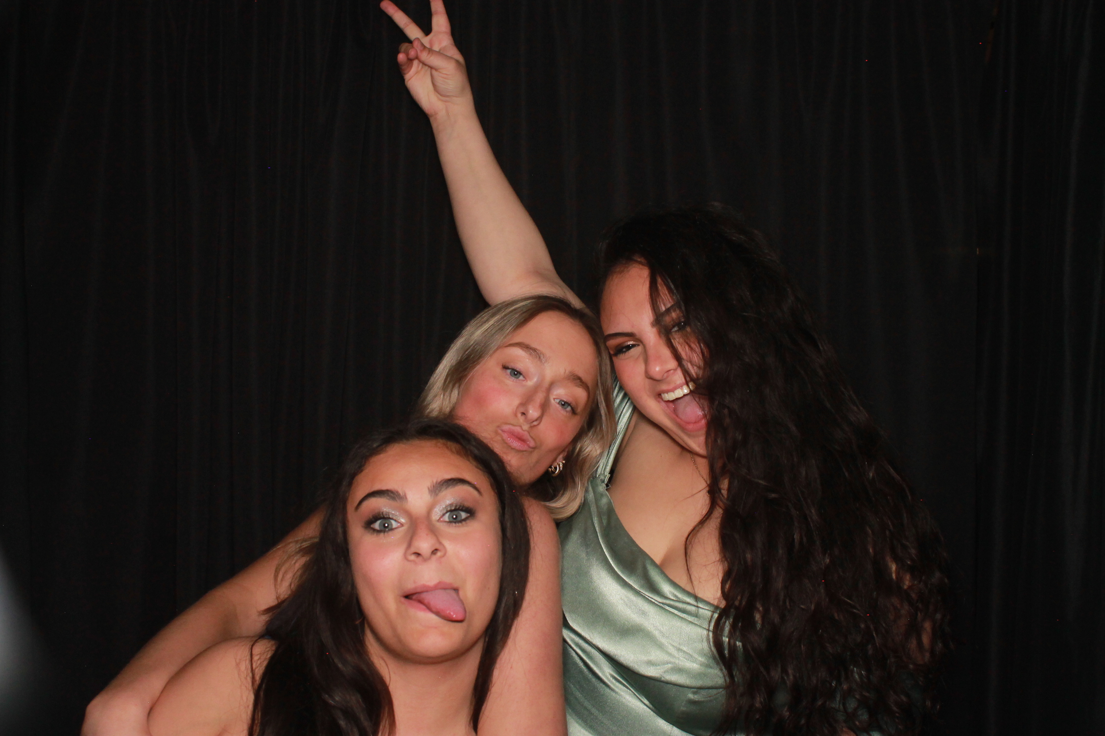 Kappa Alpha Theta Formal 2025 | View more photos from the event at gallery.photoboothcincy.com/u/PhotoBoothCincy/Kappa-Alpha-Theta-Formal-2025