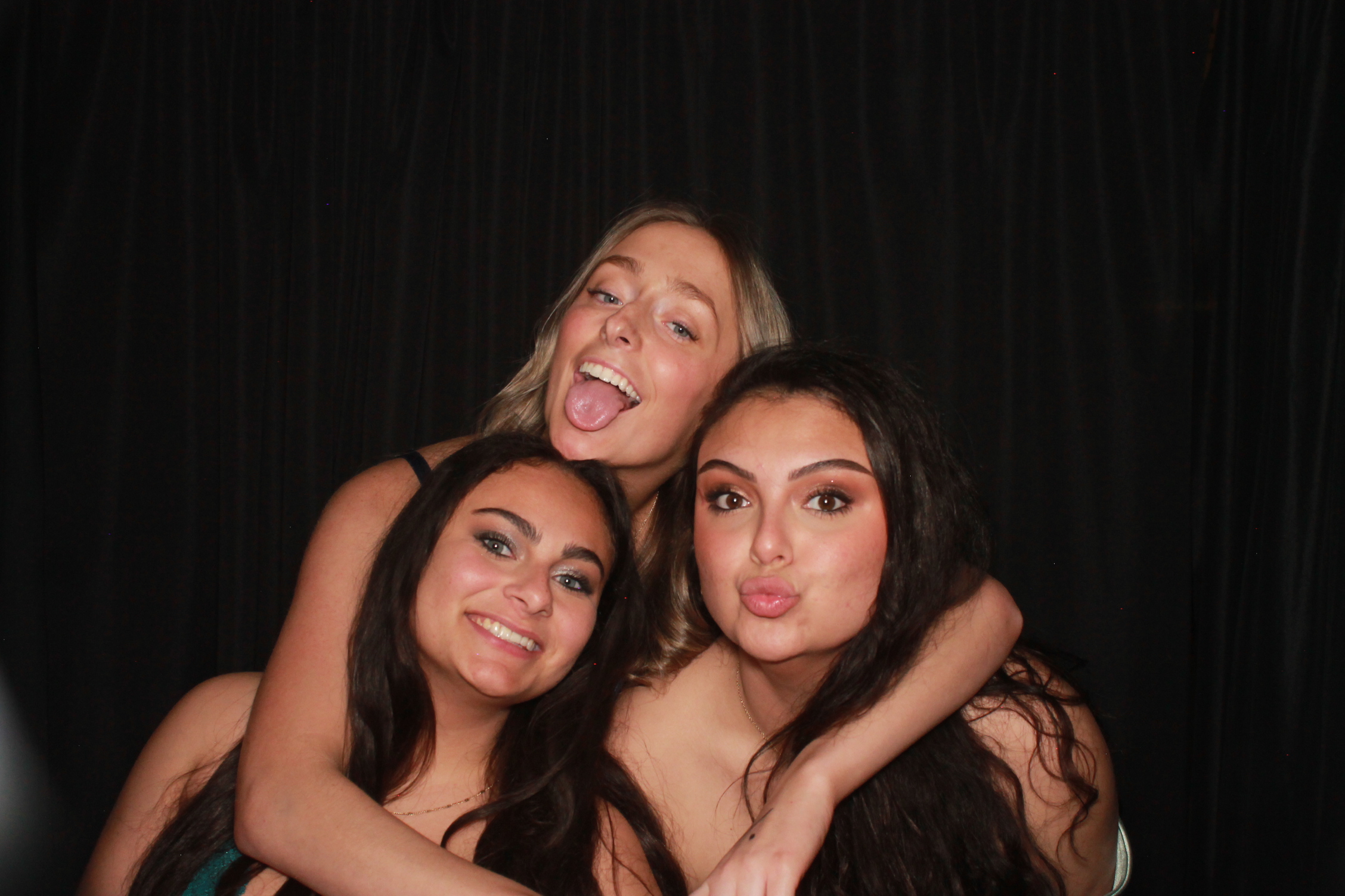 Kappa Alpha Theta Formal 2025 | View more photos from the event at gallery.photoboothcincy.com/u/PhotoBoothCincy/Kappa-Alpha-Theta-Formal-2025