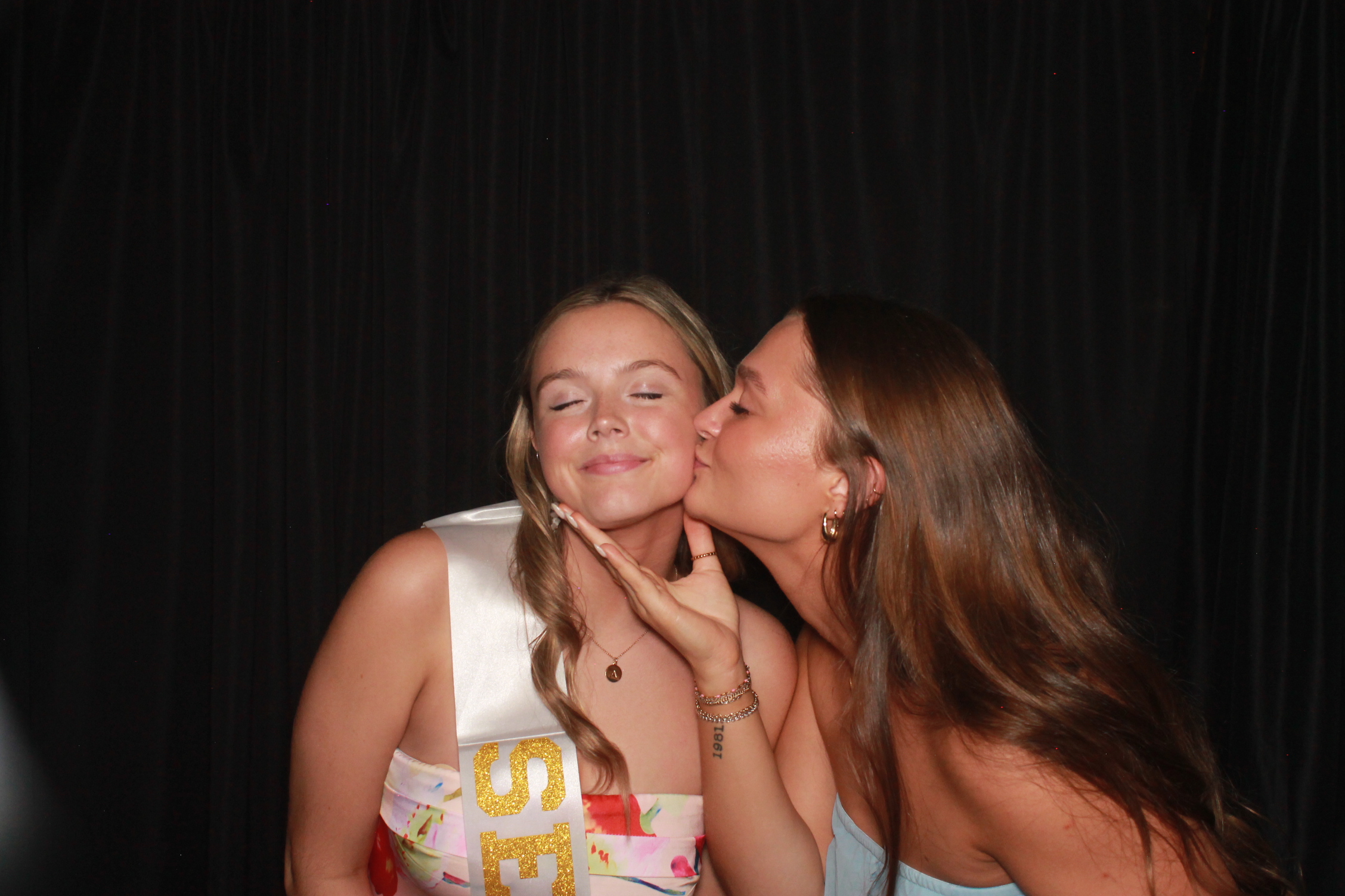 Kappa Alpha Theta Formal 2025 | View more photos from the event at gallery.photoboothcincy.com/u/PhotoBoothCincy/Kappa-Alpha-Theta-Formal-2025