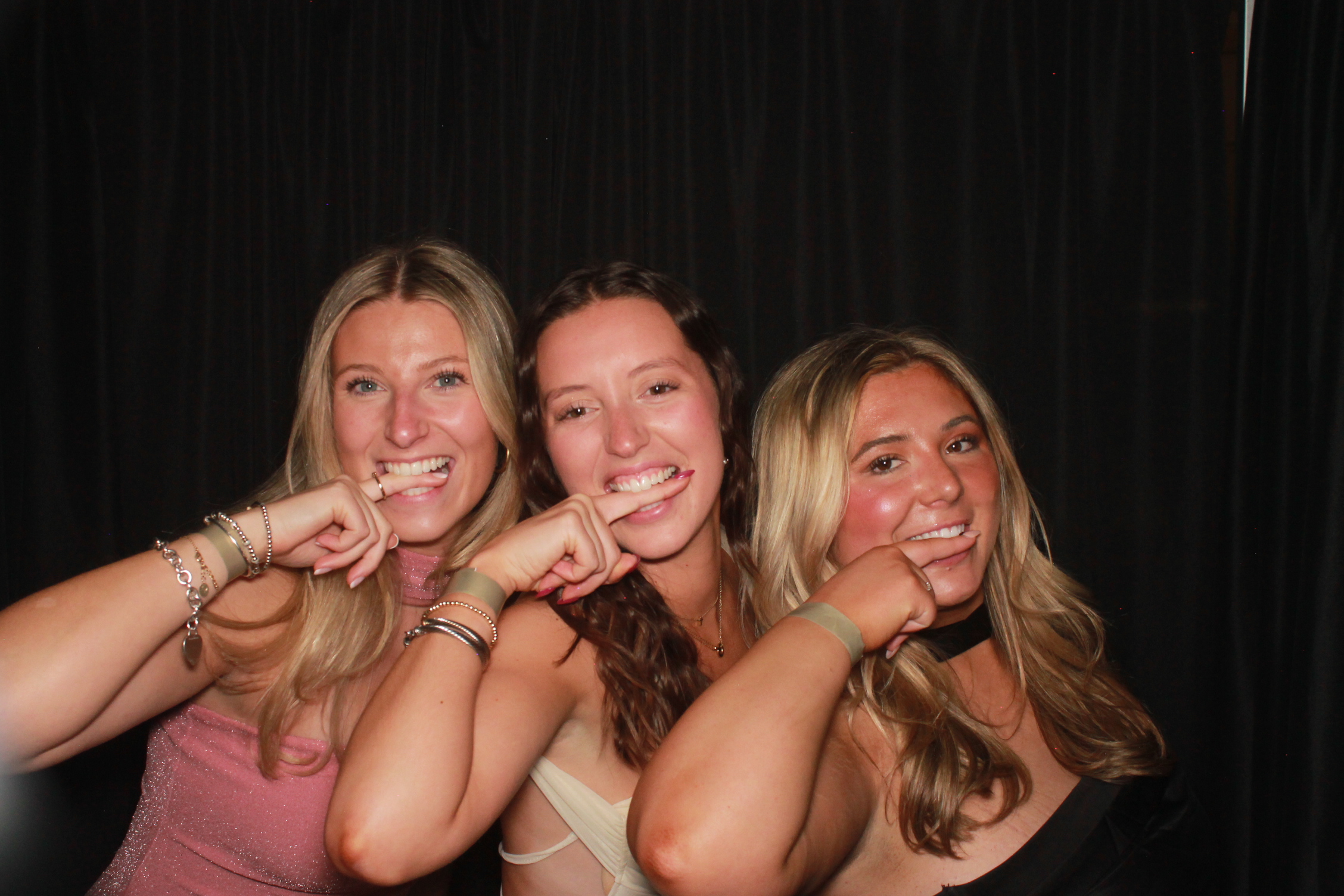 Kappa Alpha Theta Formal 2025 | View more photos from the event at gallery.photoboothcincy.com/u/PhotoBoothCincy/Kappa-Alpha-Theta-Formal-2025