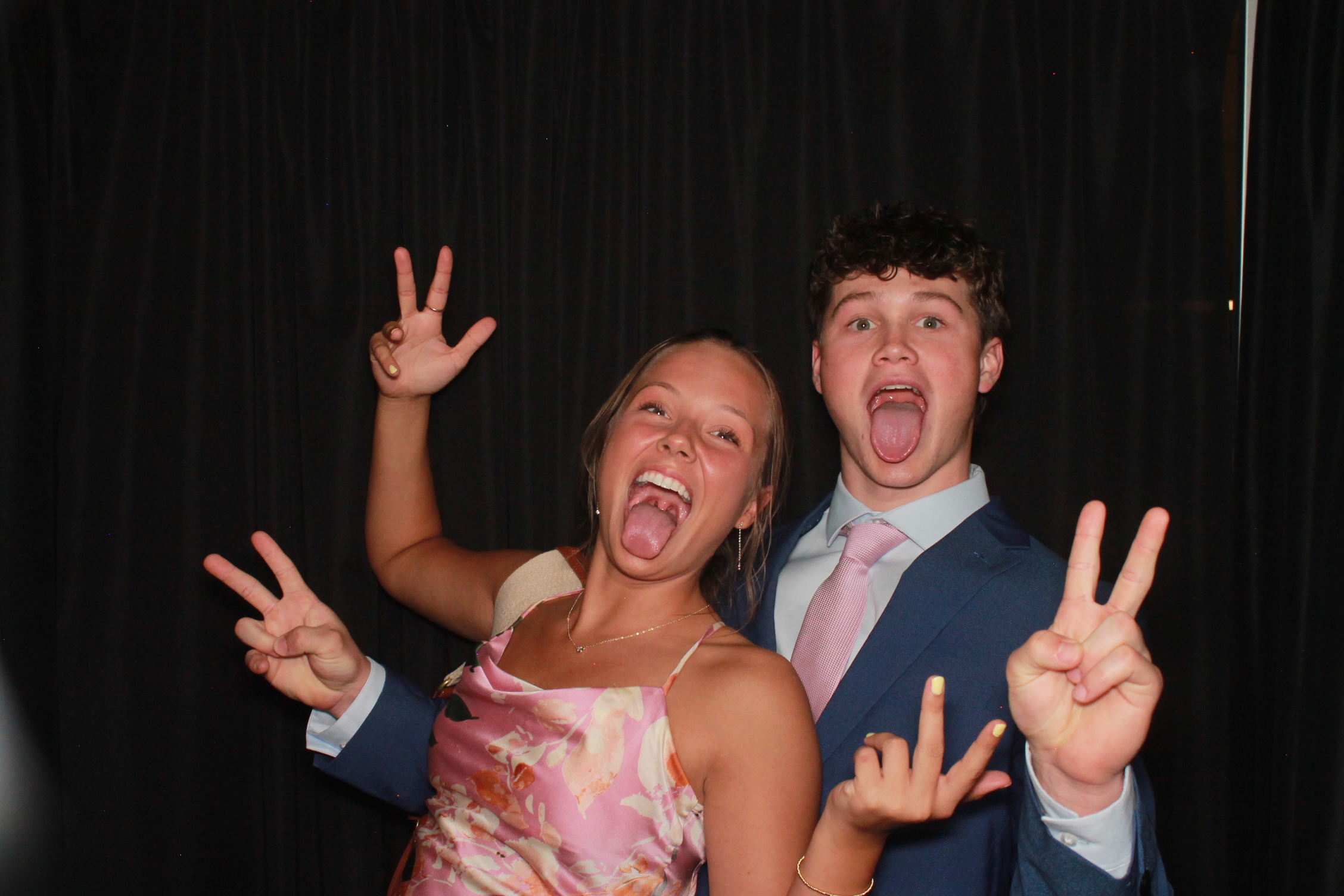 Kappa Alpha Theta Formal 2025 | View more photos from the event at gallery.photoboothcincy.com/u/PhotoBoothCincy/Kappa-Alpha-Theta-Formal-2025