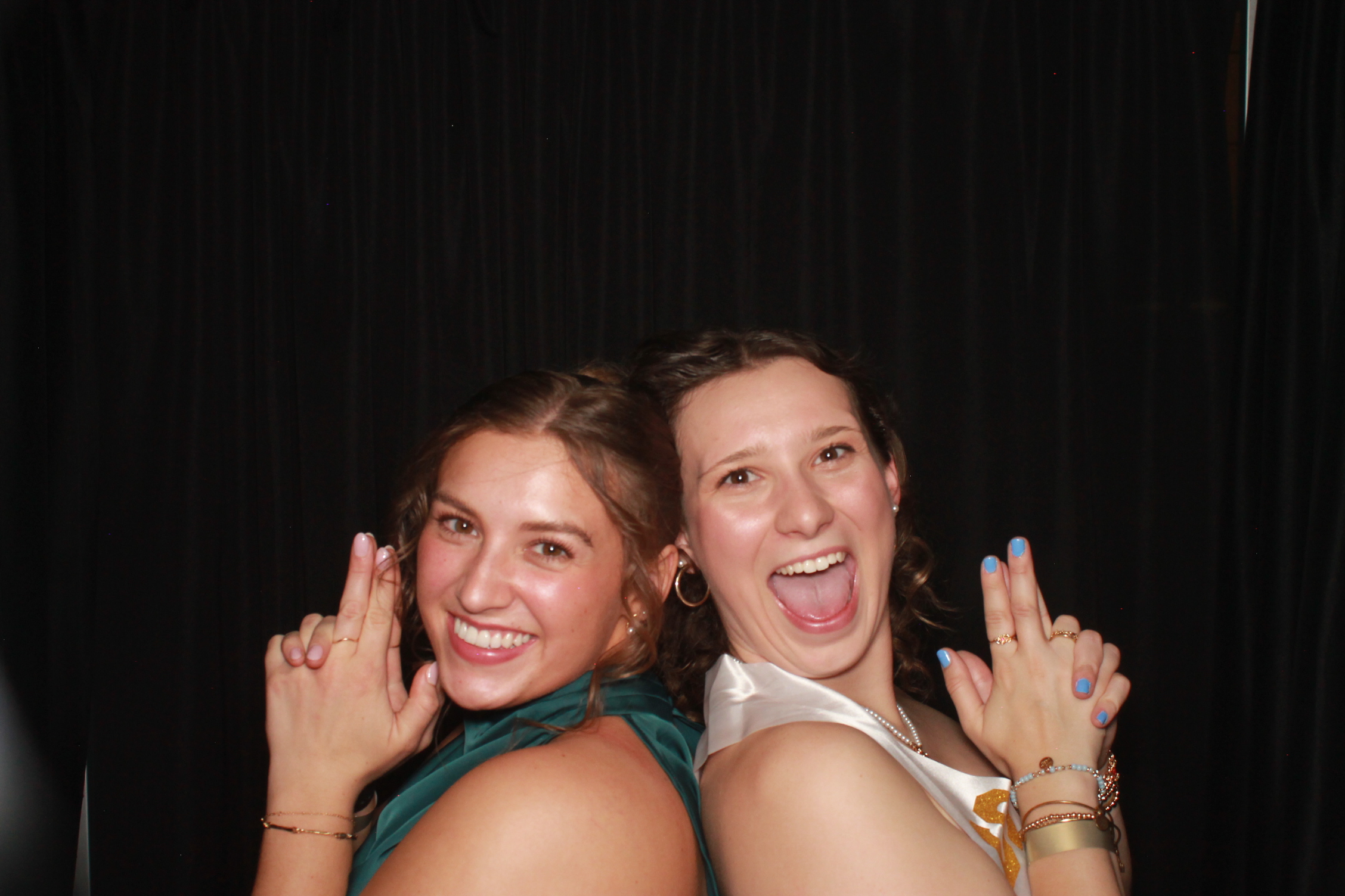 Kappa Alpha Theta Formal 2025 | View more photos from the event at gallery.photoboothcincy.com/u/PhotoBoothCincy/Kappa-Alpha-Theta-Formal-2025