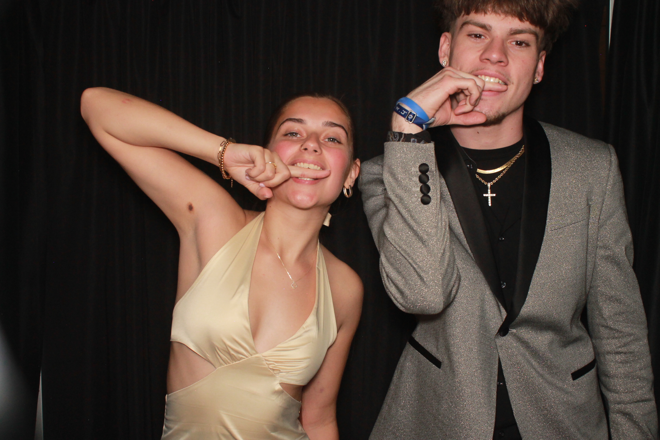 Kappa Alpha Theta Formal 2025 | View more photos from the event at gallery.photoboothcincy.com/u/PhotoBoothCincy/Kappa-Alpha-Theta-Formal-2025