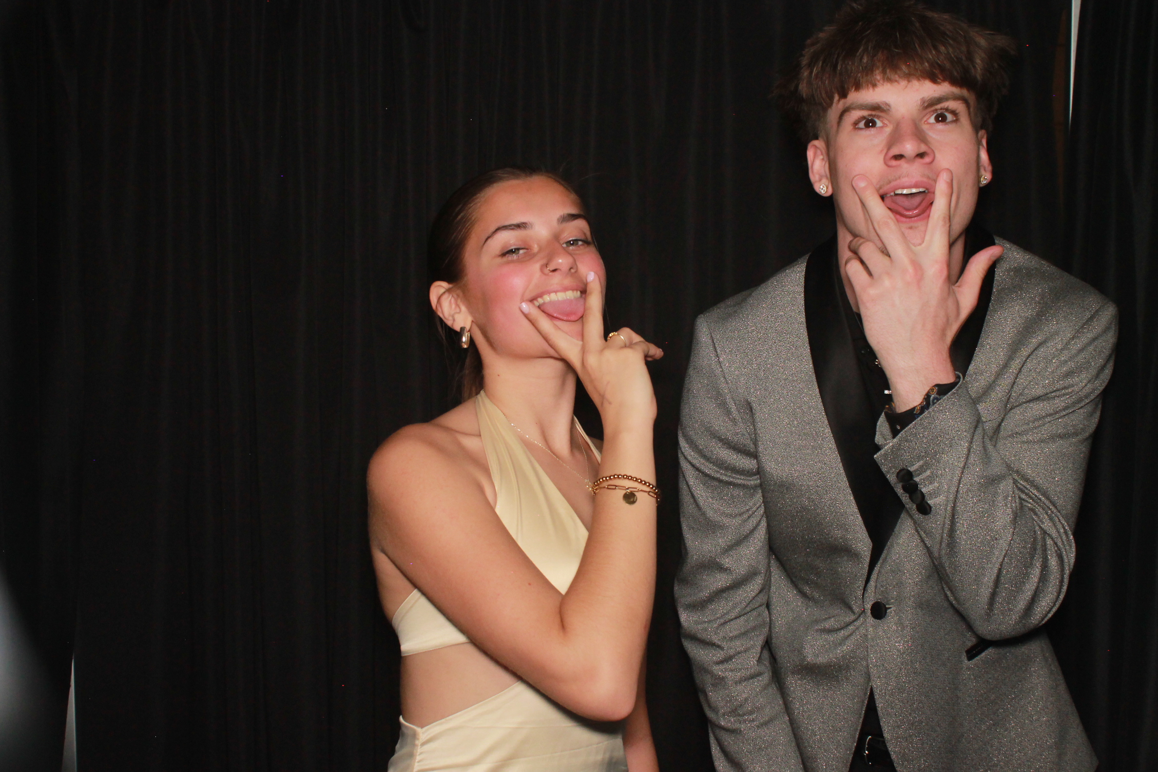 Kappa Alpha Theta Formal 2025 | View more photos from the event at gallery.photoboothcincy.com/u/PhotoBoothCincy/Kappa-Alpha-Theta-Formal-2025