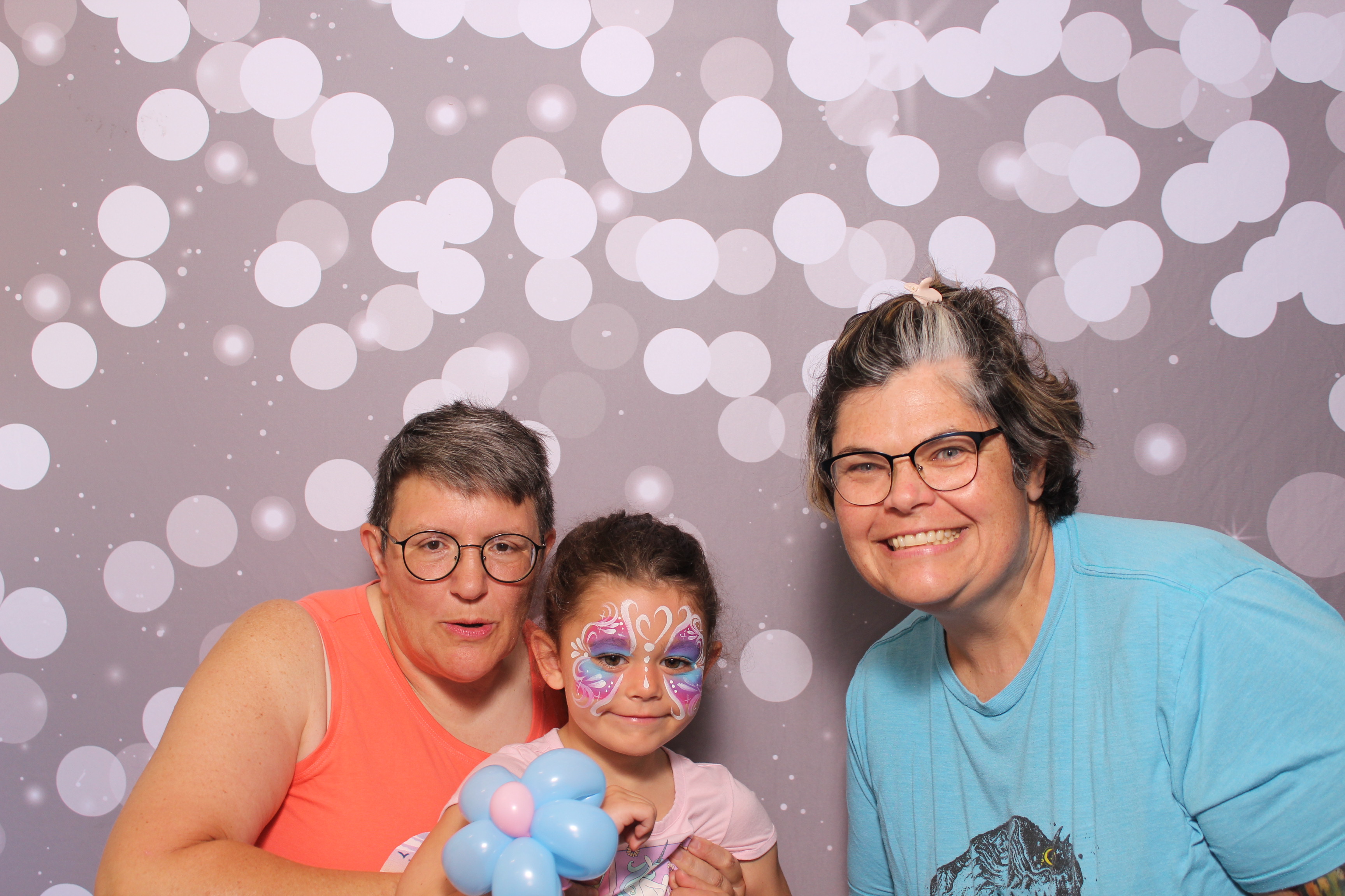 Meridian Bioscience | View more photos from the event at gallery.photoboothcincy.com/u/PhotoBoothCincy/Meridian-Bioscience