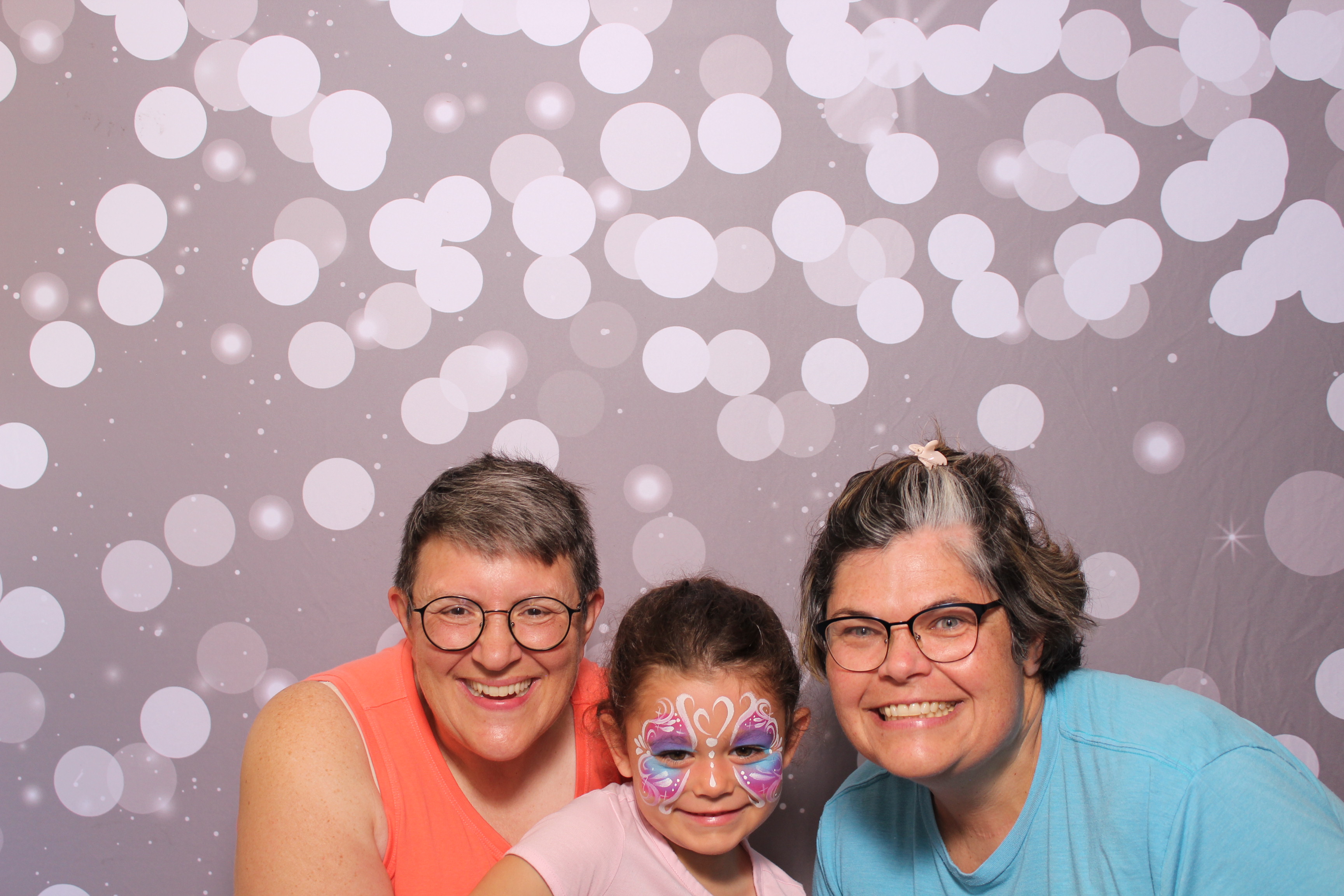 Meridian Bioscience | View more photos from the event at gallery.photoboothcincy.com/u/PhotoBoothCincy/Meridian-Bioscience