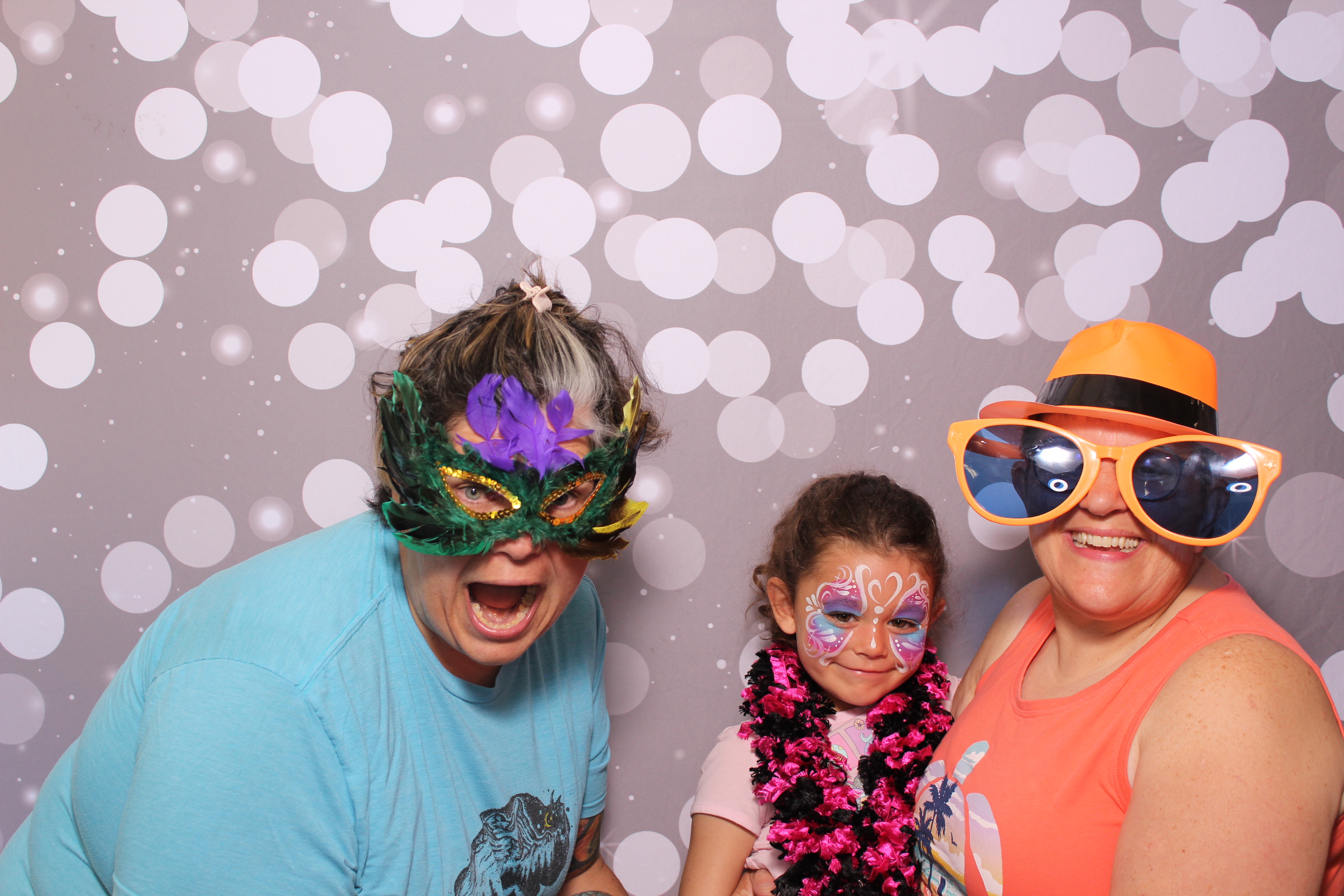 Meridian Bioscience | View more photos from the event at gallery.photoboothcincy.com/u/PhotoBoothCincy/Meridian-Bioscience