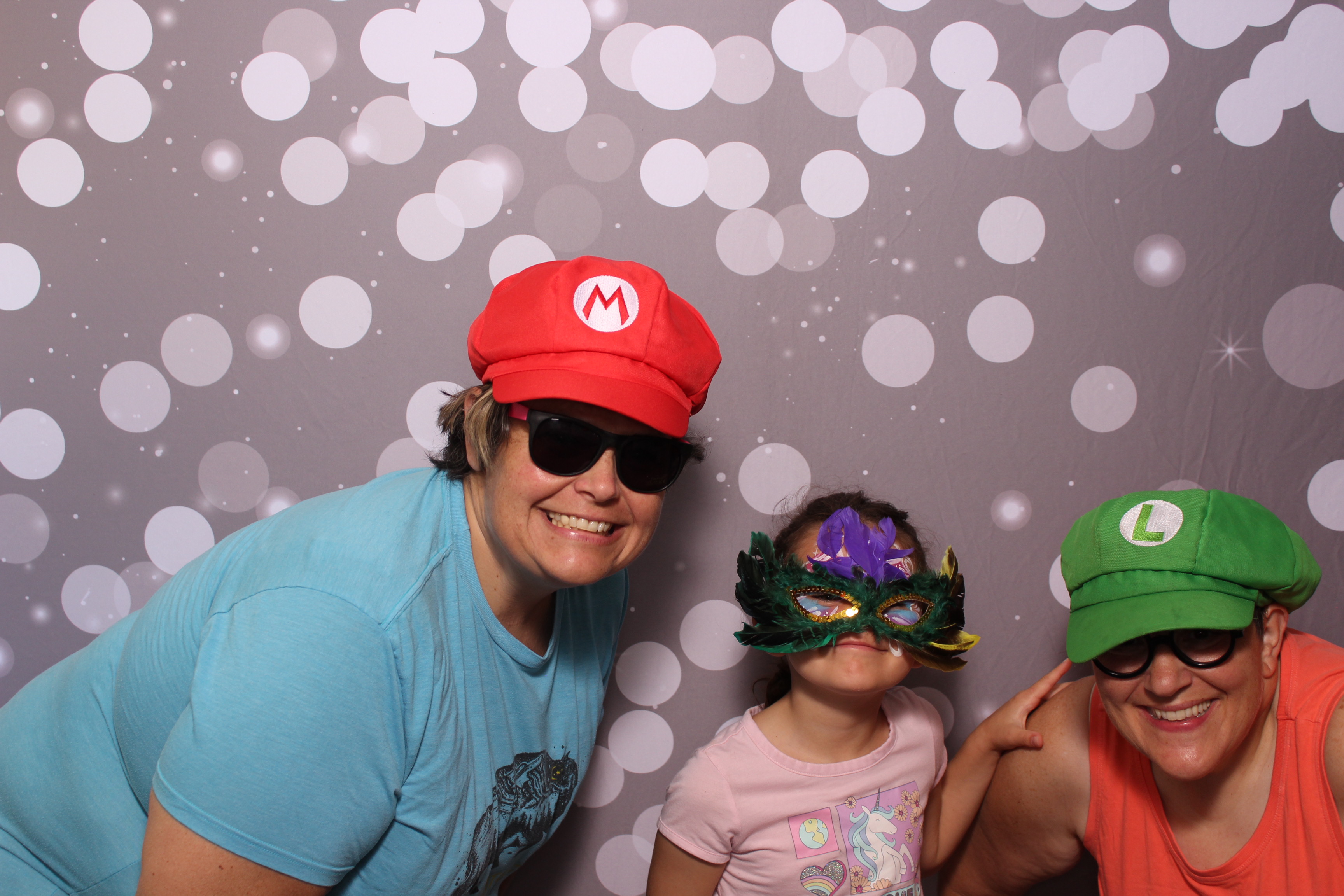 Meridian Bioscience | View more photos from the event at gallery.photoboothcincy.com/u/PhotoBoothCincy/Meridian-Bioscience