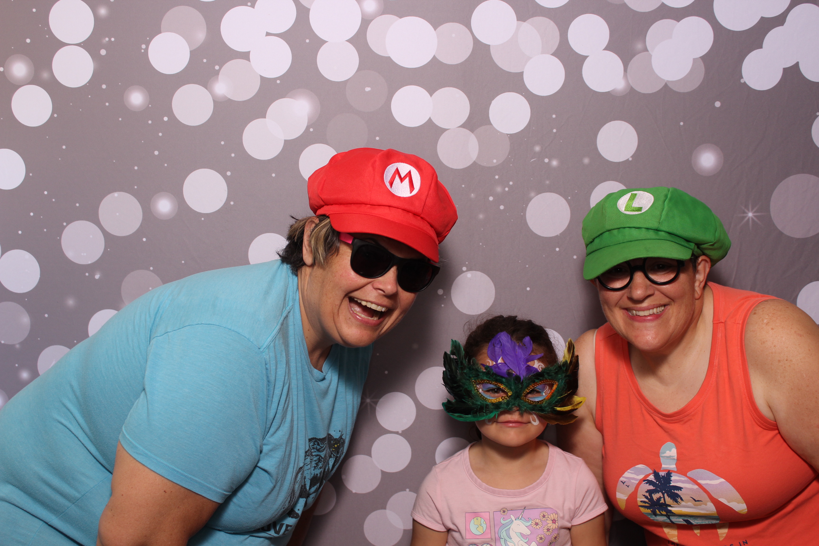 Meridian Bioscience | View more photos from the event at gallery.photoboothcincy.com/u/PhotoBoothCincy/Meridian-Bioscience