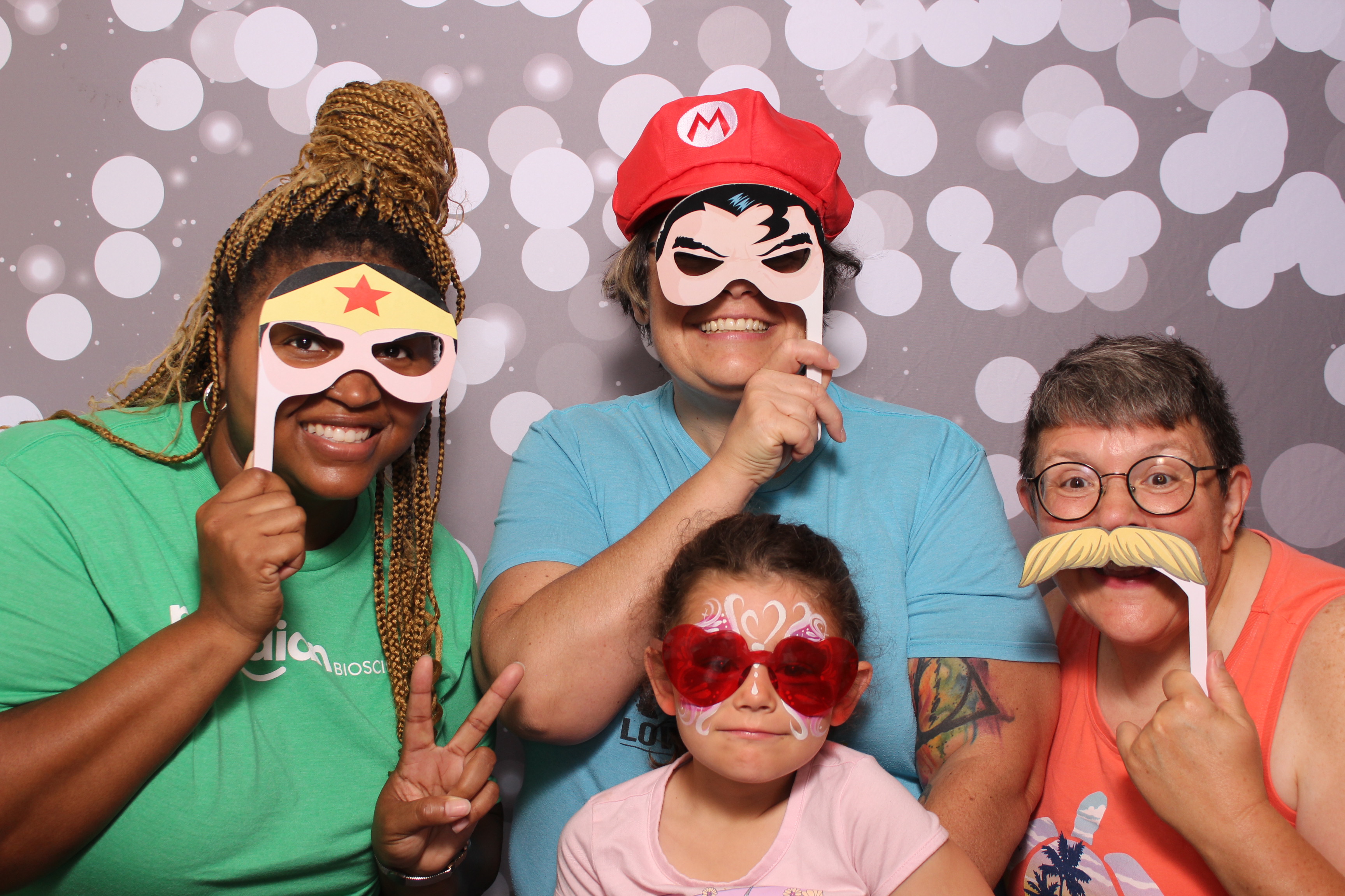 Meridian Bioscience | View more photos from the event at gallery.photoboothcincy.com/u/PhotoBoothCincy/Meridian-Bioscience