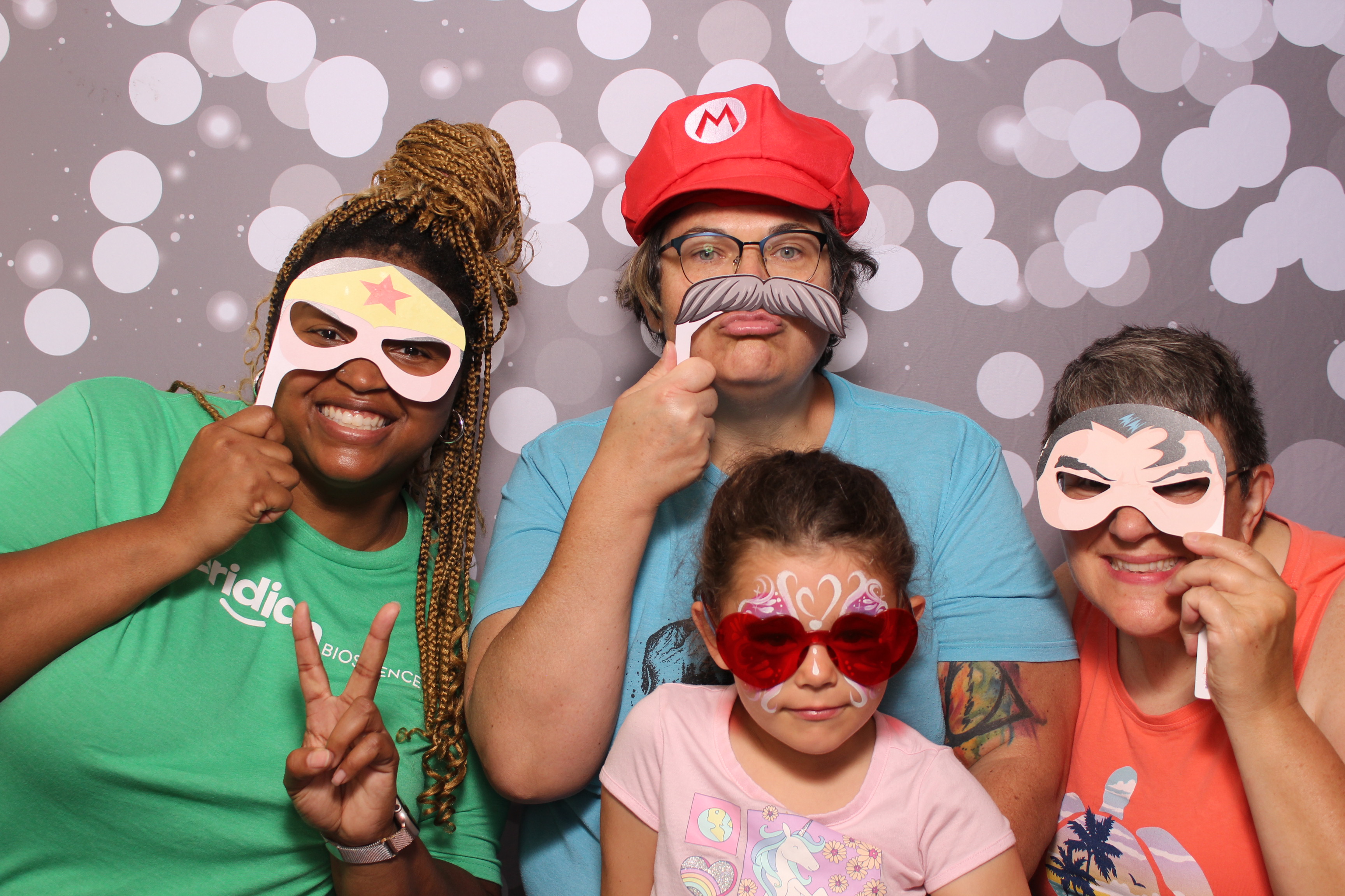 Meridian Bioscience | View more photos from the event at gallery.photoboothcincy.com/u/PhotoBoothCincy/Meridian-Bioscience