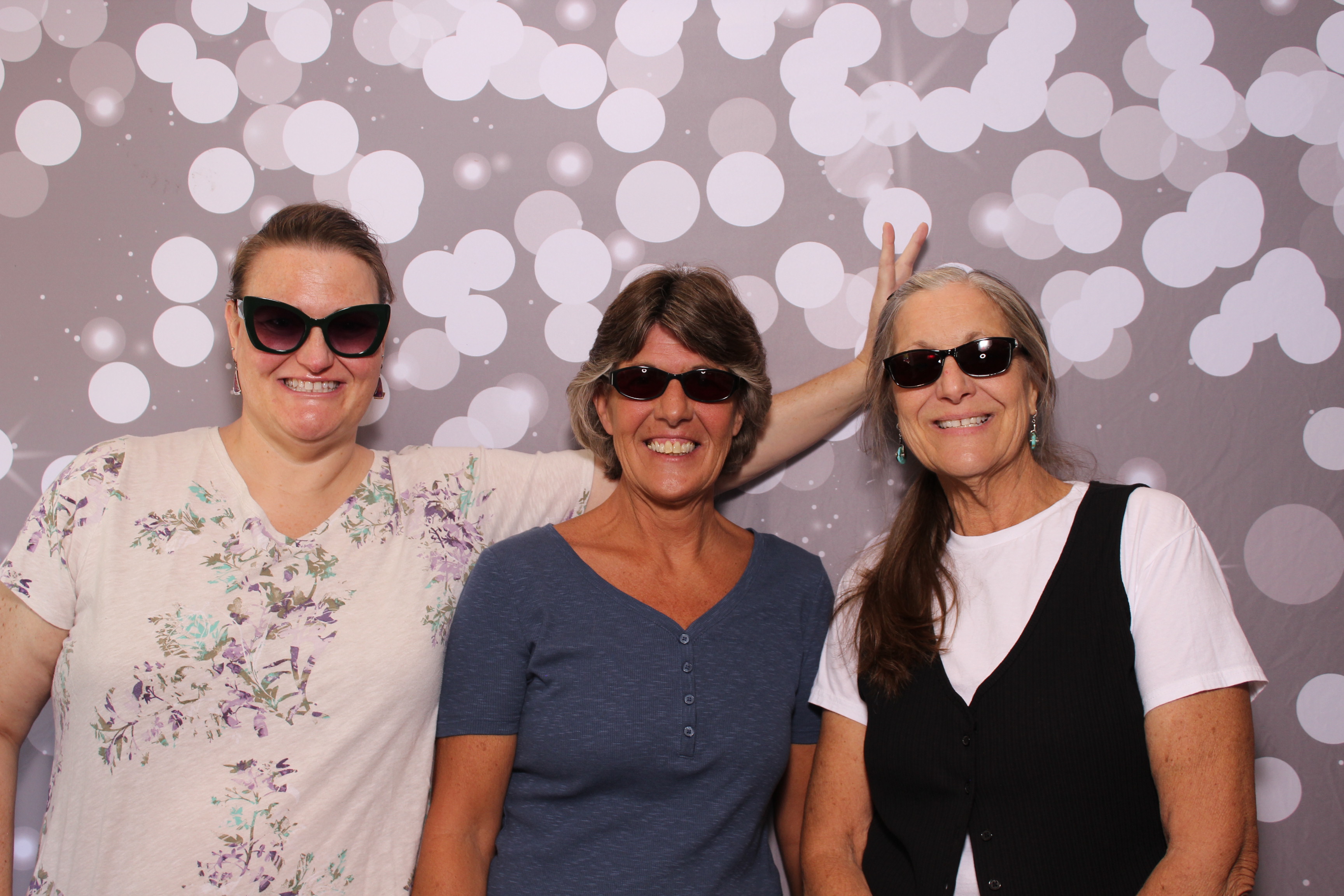 Meridian Bioscience | View more photos from the event at gallery.photoboothcincy.com/u/PhotoBoothCincy/Meridian-Bioscience