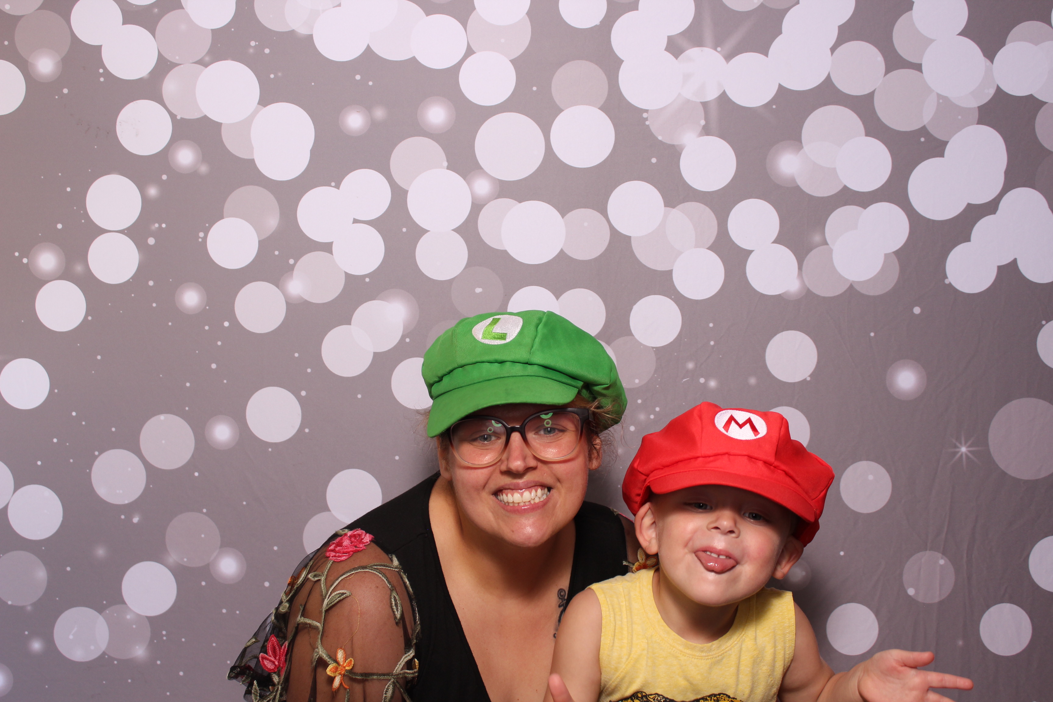 Meridian Bioscience | View more photos from the event at gallery.photoboothcincy.com/u/PhotoBoothCincy/Meridian-Bioscience