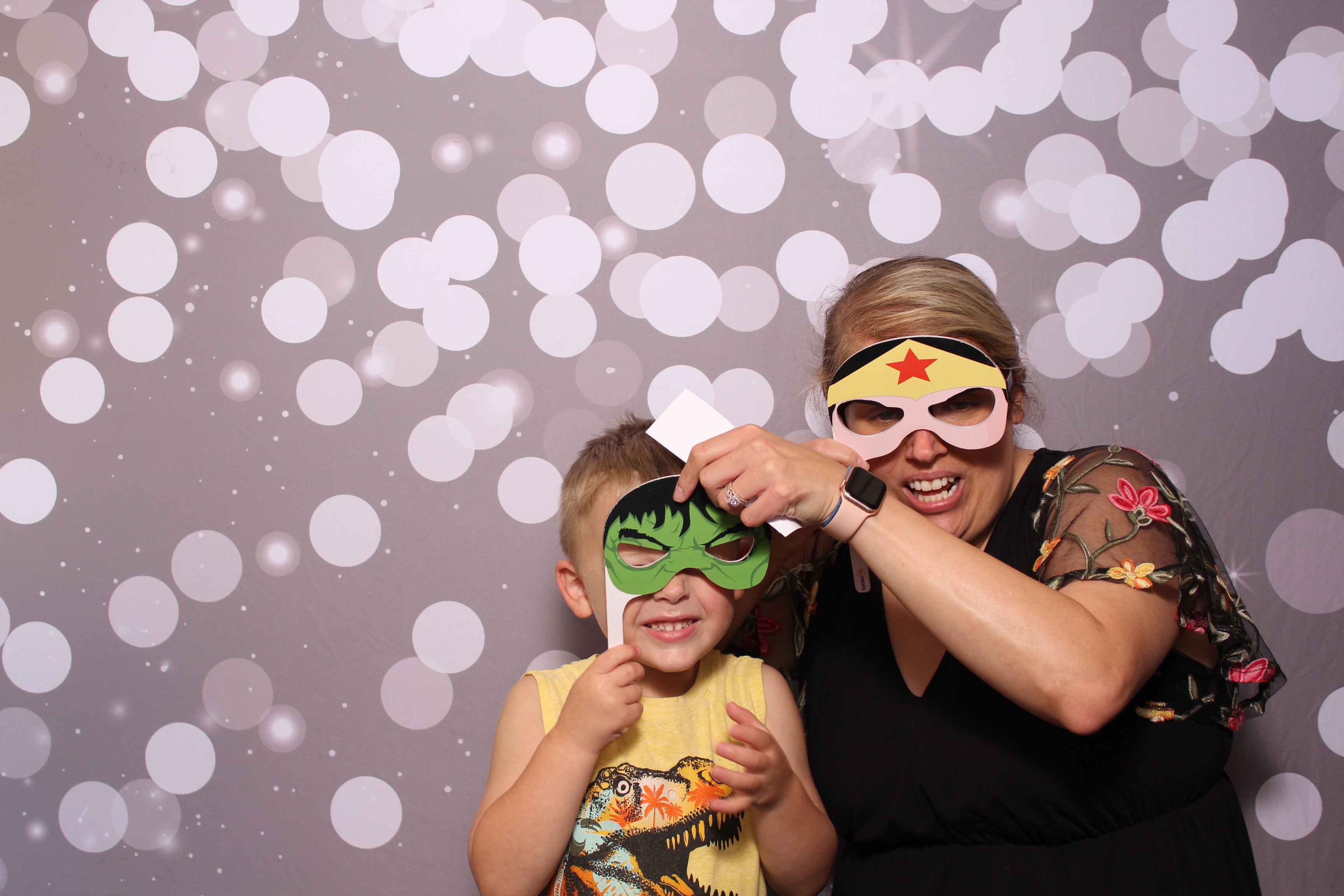 Meridian Bioscience | View more photos from the event at gallery.photoboothcincy.com/u/PhotoBoothCincy/Meridian-Bioscience