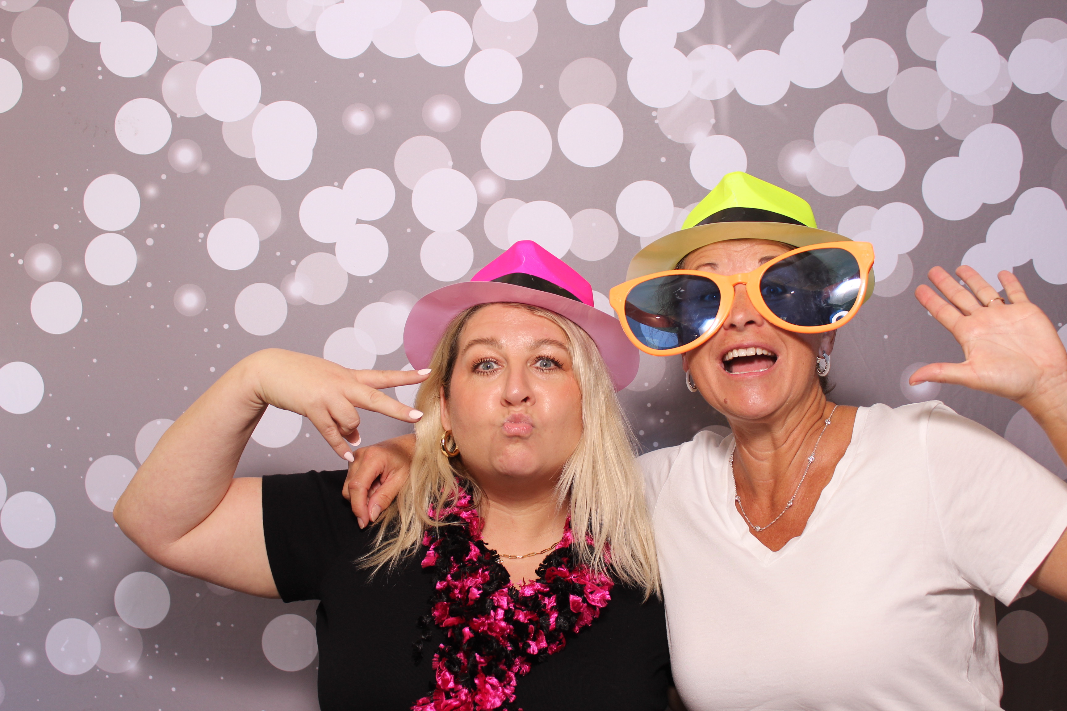 Meridian Bioscience | View more photos from the event at gallery.photoboothcincy.com/u/PhotoBoothCincy/Meridian-Bioscience