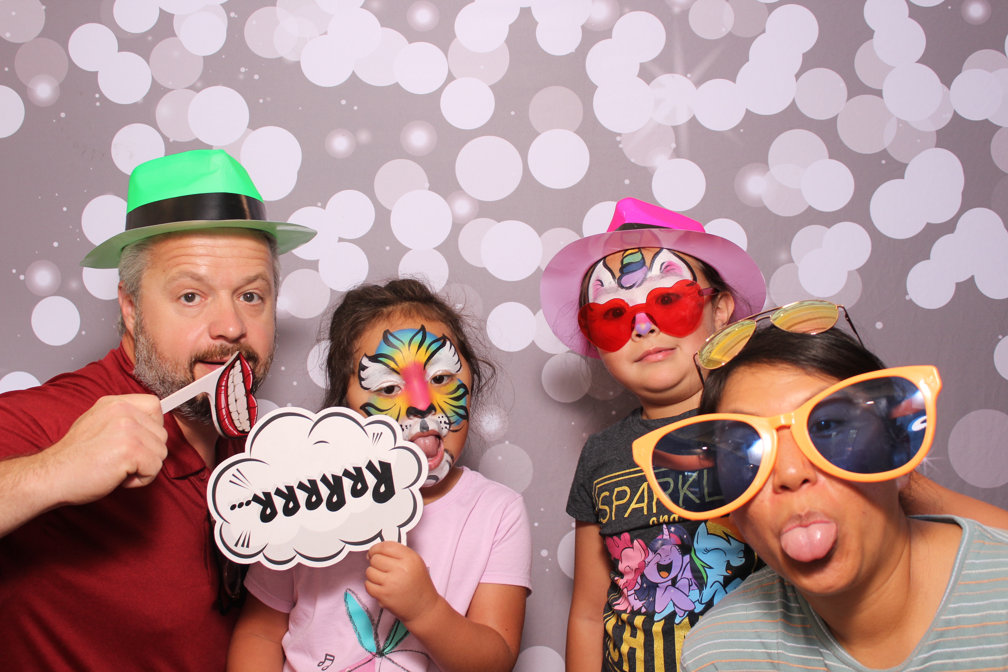 Meridian Bioscience | View more photos from the event at gallery.photoboothcincy.com/u/PhotoBoothCincy/Meridian-Bioscience