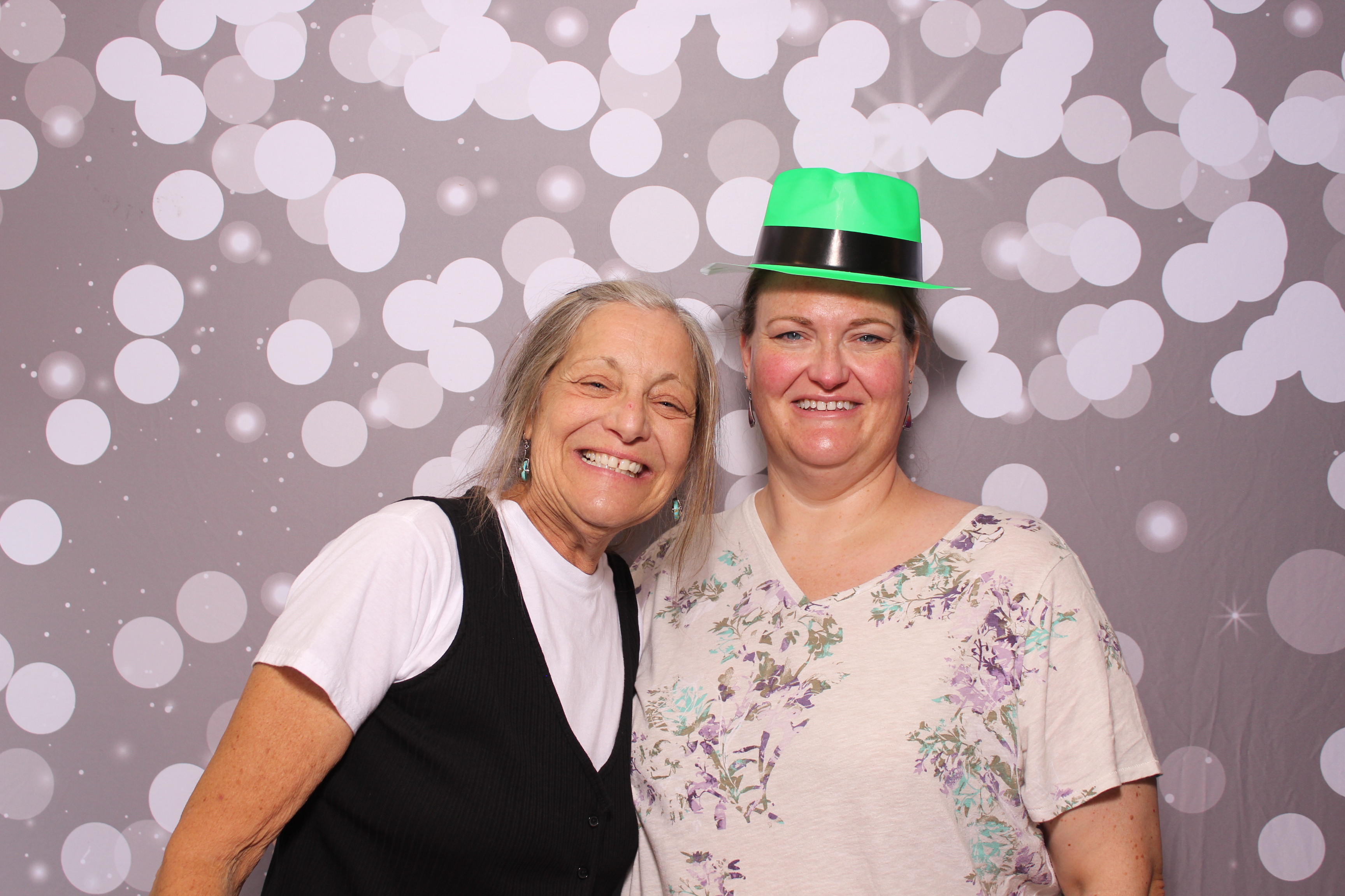 Meridian Bioscience | View more photos from the event at gallery.photoboothcincy.com/u/PhotoBoothCincy/Meridian-Bioscience