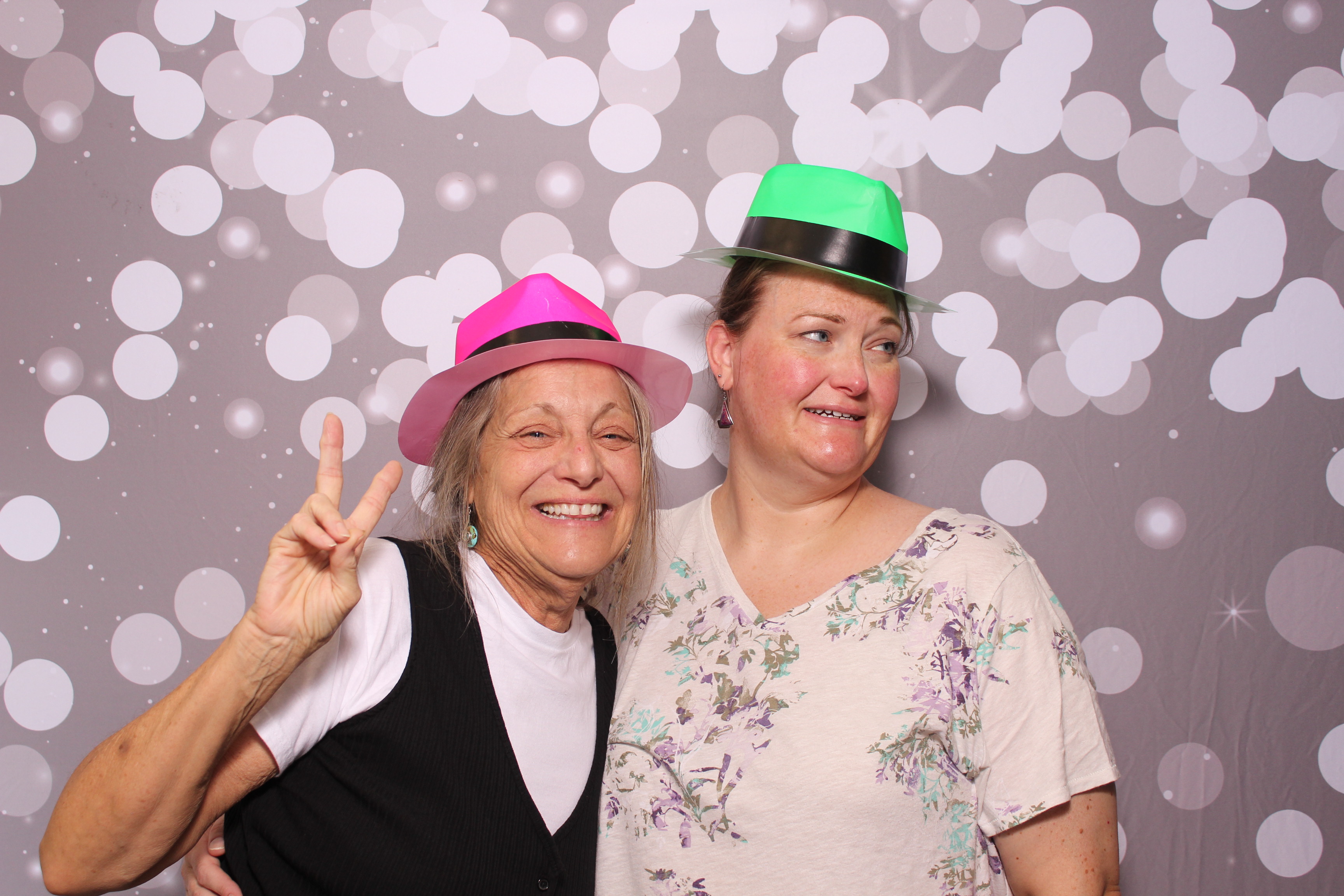 Meridian Bioscience | View more photos from the event at gallery.photoboothcincy.com/u/PhotoBoothCincy/Meridian-Bioscience