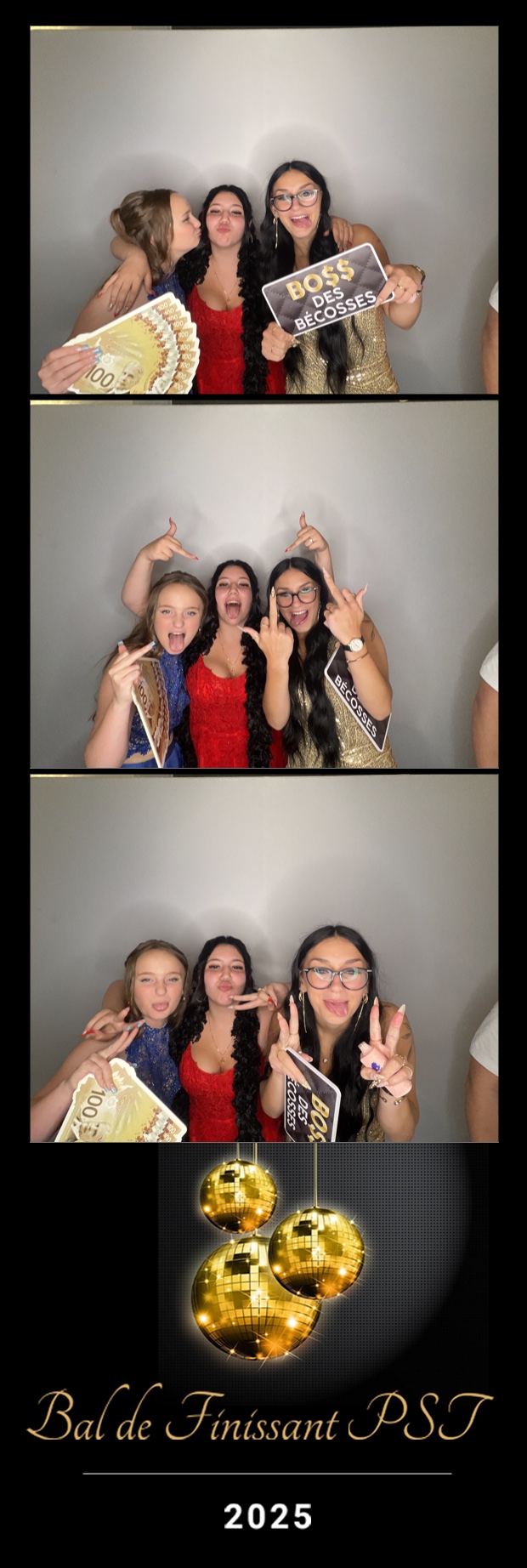 Bal de Finissant PST | View more photos from the event at album.pbooth.red/u/Photobooth-RED/Bal-de-Finissant-PST