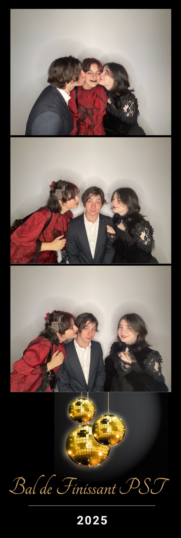 Bal de Finissant PST | View more photos from the event at album.pbooth.red/u/Photobooth-RED/Bal-de-Finissant-PST