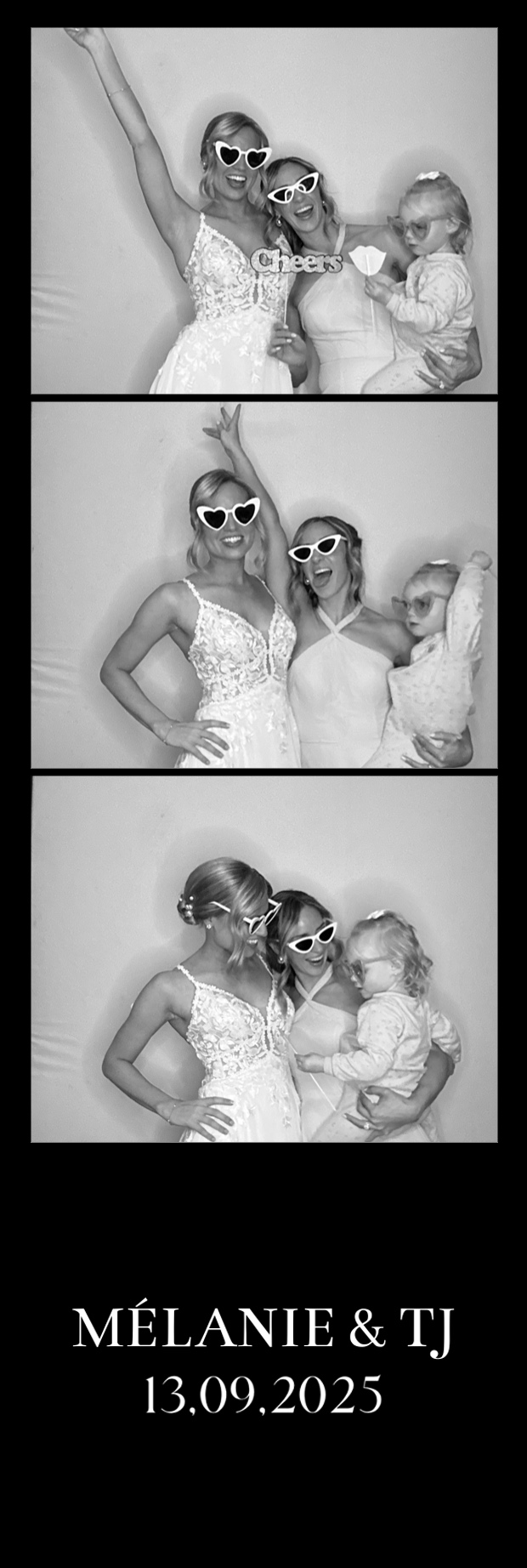 Mariage de Mélanie et TJ | View more photos from the event at album.pbooth.red/u/Photobooth-RED/Mariage-de-Mélanie-et-TJ