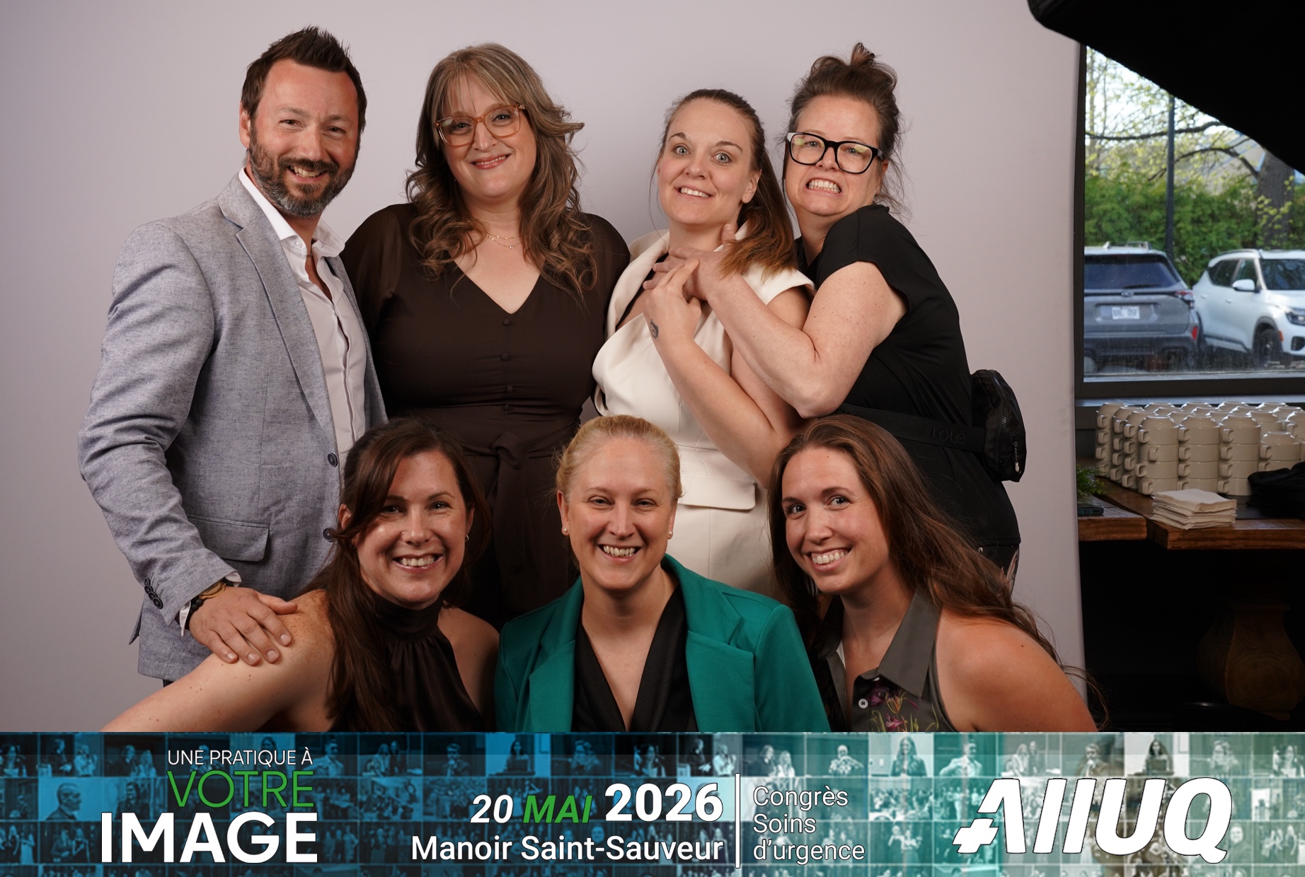 AIIUQ | View more photos from the event at album.pbooth.red/u/Photobooth-RED/AIIUQ