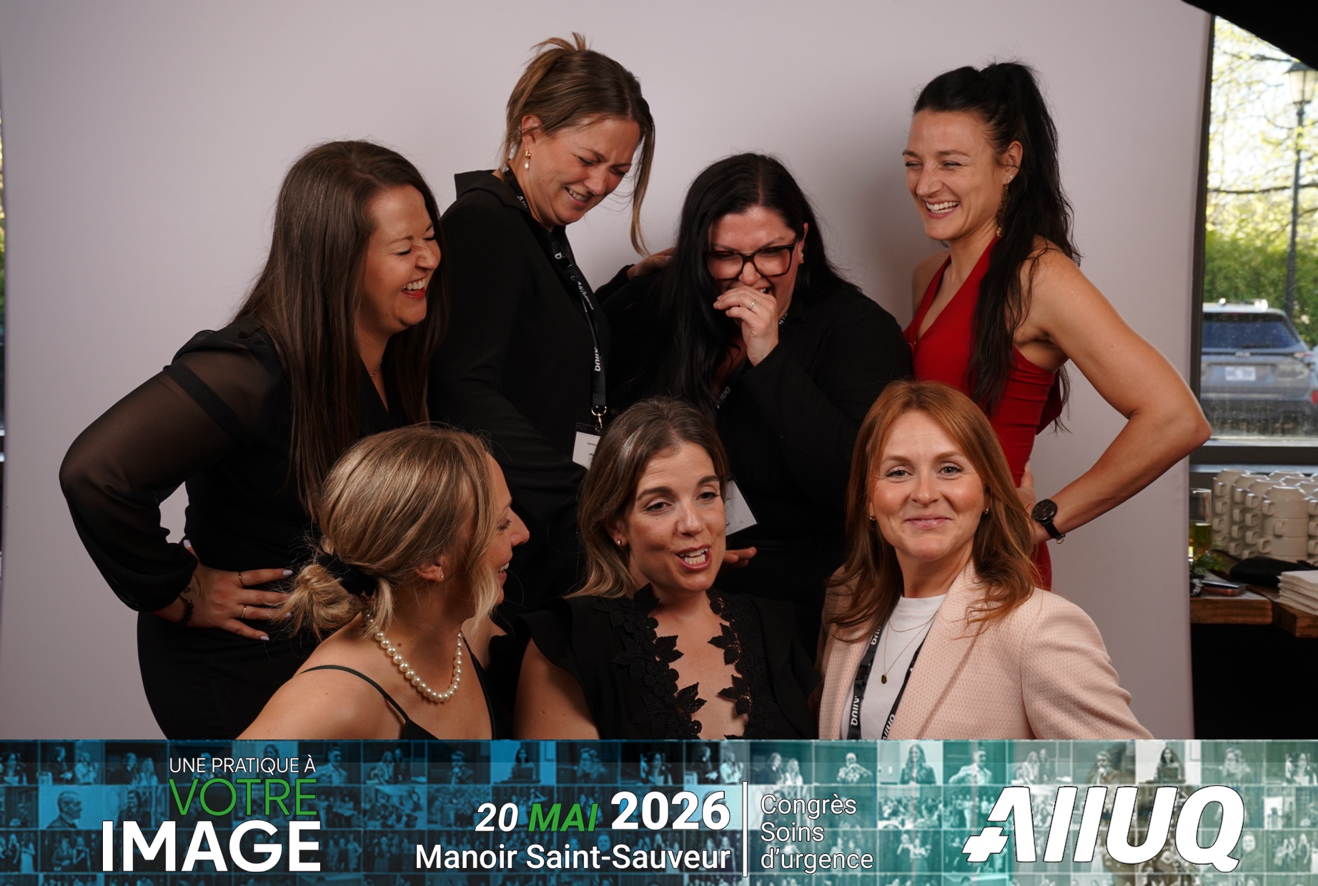 AIIUQ | View more photos from the event at album.pbooth.red/u/Photobooth-RED/AIIUQ