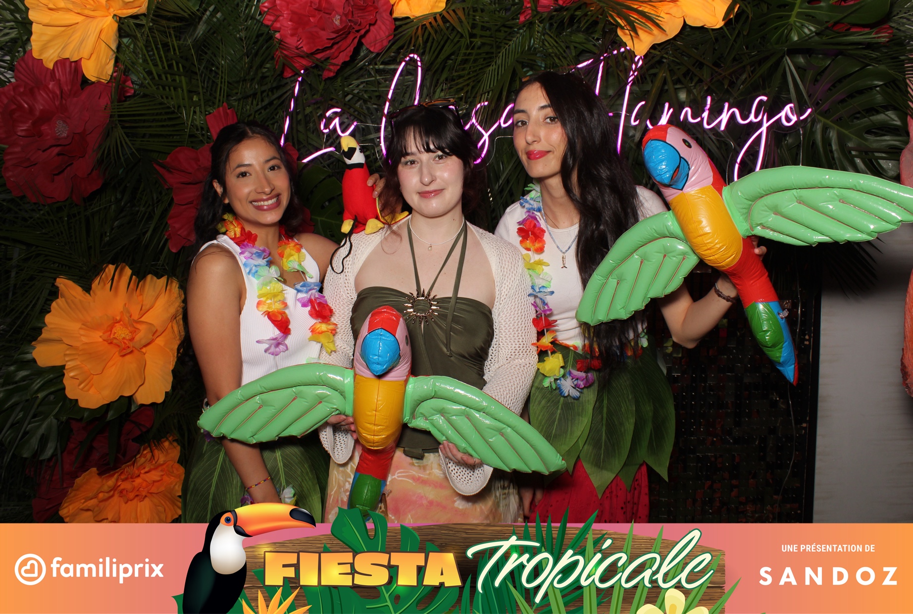 Familiprix | View more photos from the event at album.pbooth.red/u/Photobooth-RED/Familiprix-0