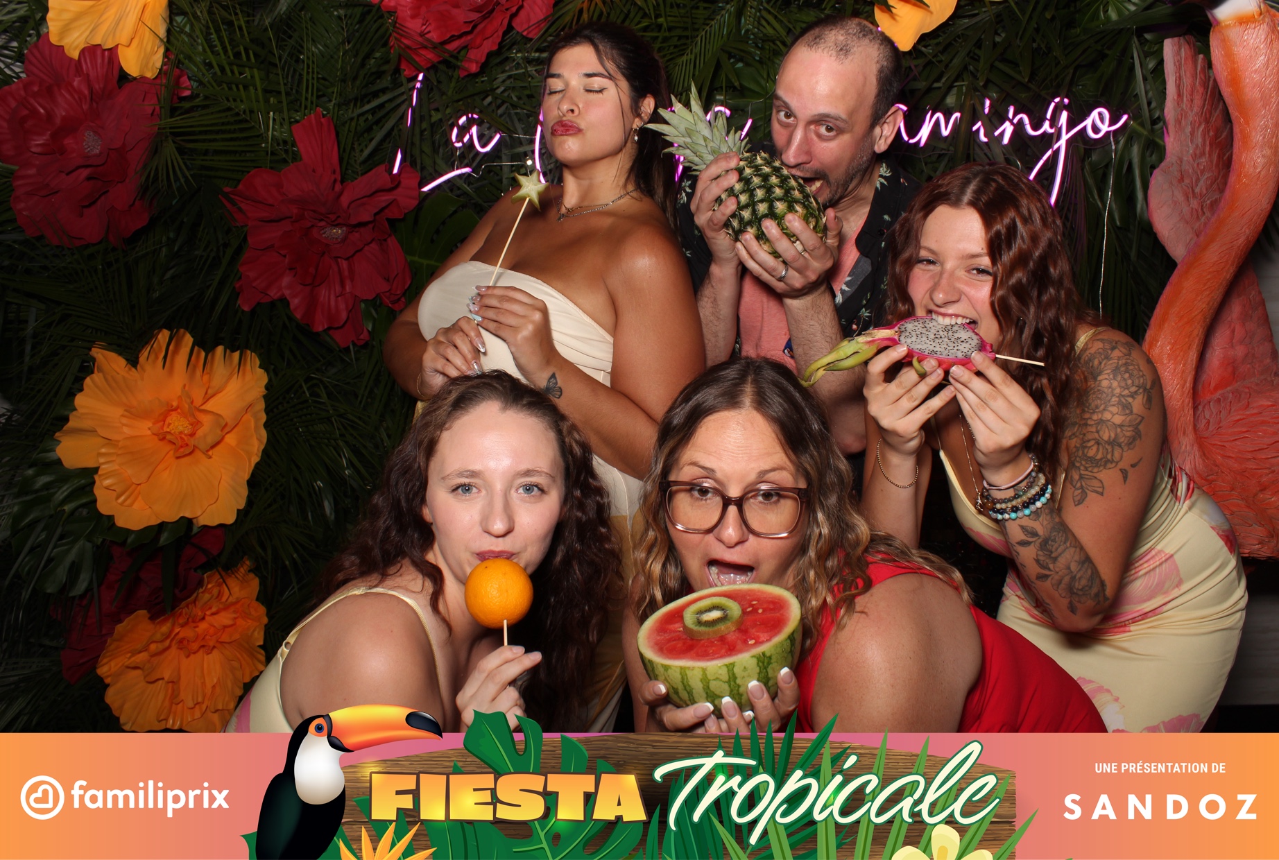 Familiprix | View more photos from the event at album.pbooth.red/u/Photobooth-RED/Familiprix-0