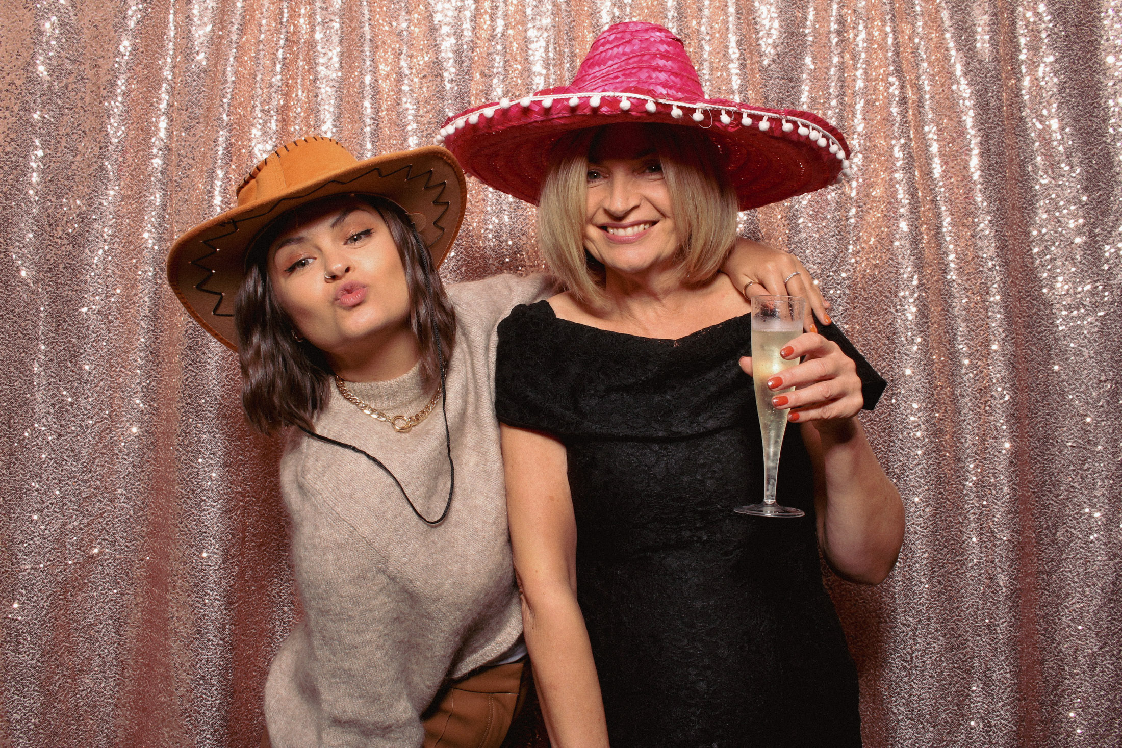 Nadine's 60th | View more photos from the event at gallery.picturematic.co/u/Picturematic/Nadines-60th