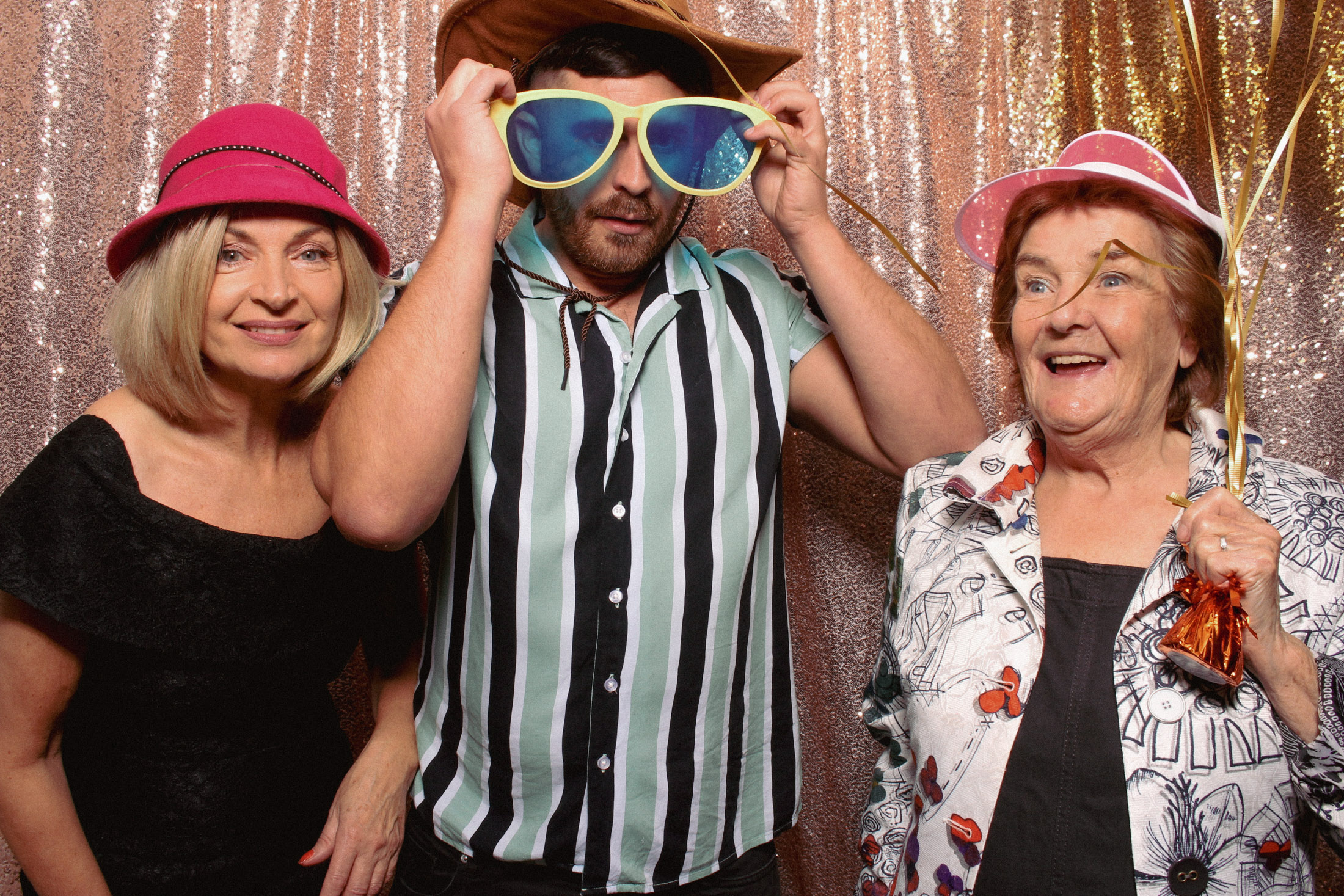 Nadine's 60th | View more photos from the event at gallery.picturematic.co/u/Picturematic/Nadines-60th