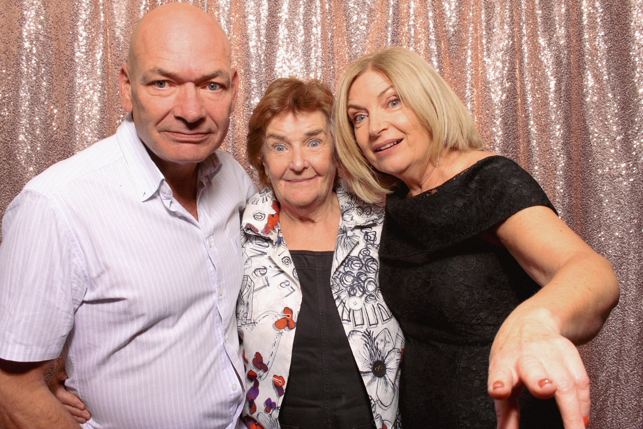 Nadine's 60th | View more photos from the event at gallery.picturematic.co/u/Picturematic/Nadines-60th