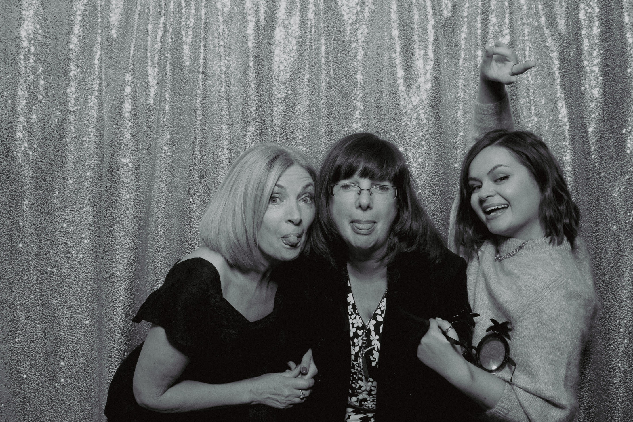 Nadine's 60th | View more photos from the event at gallery.picturematic.co/u/Picturematic/Nadines-60th