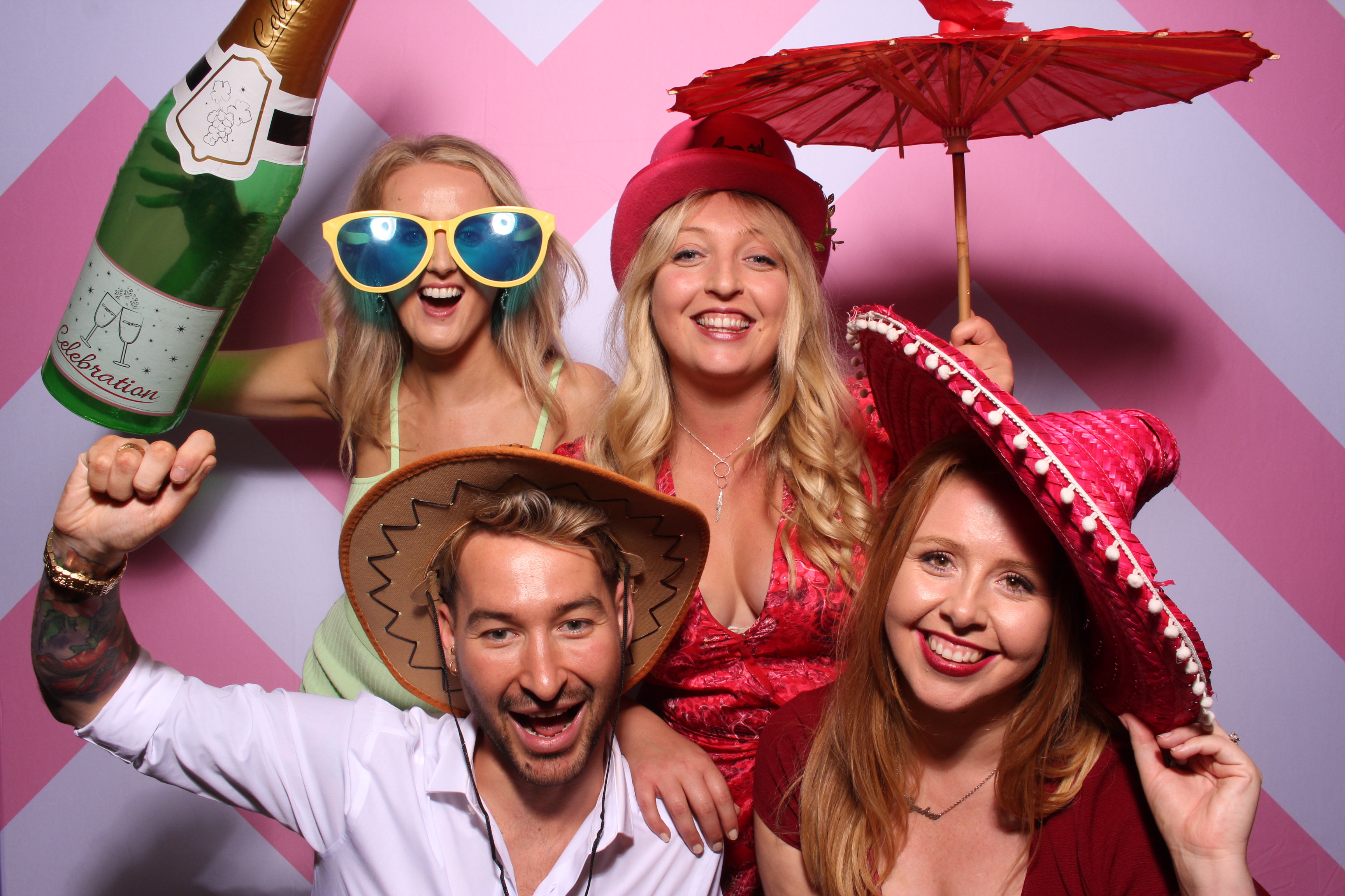 Natasha & Rob's Wedding | View more photos from the event at gallery.picturematic.co/u/Picturematic/Natasha-Robs-Wedding