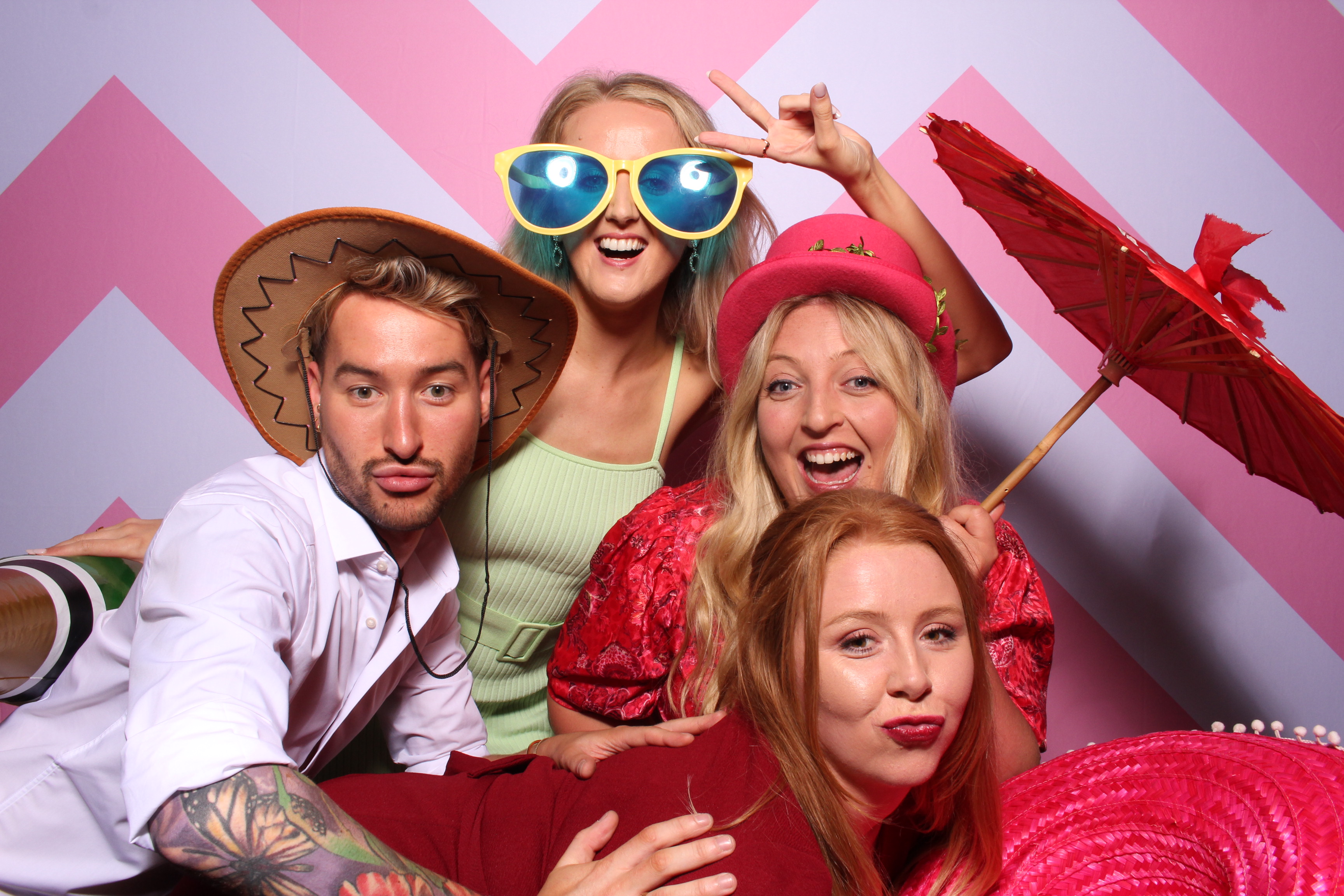 Natasha & Rob's Wedding | View more photos from the event at gallery.picturematic.co/u/Picturematic/Natasha-Robs-Wedding