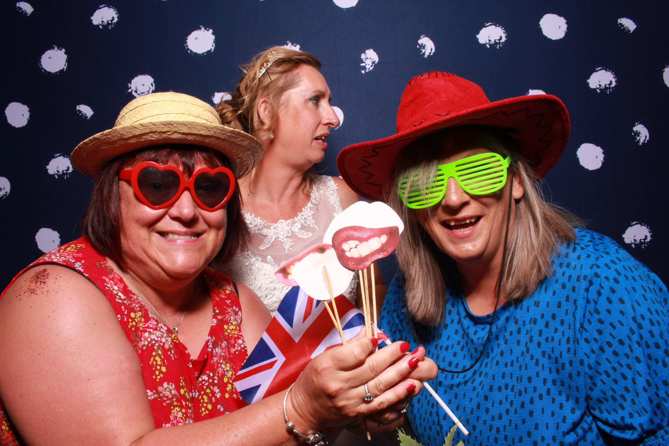 Tina & Simon's Wedding | View more photos from the event at gallery.picturematic.co/u/Picturematic/Tina-Simons-Wedding