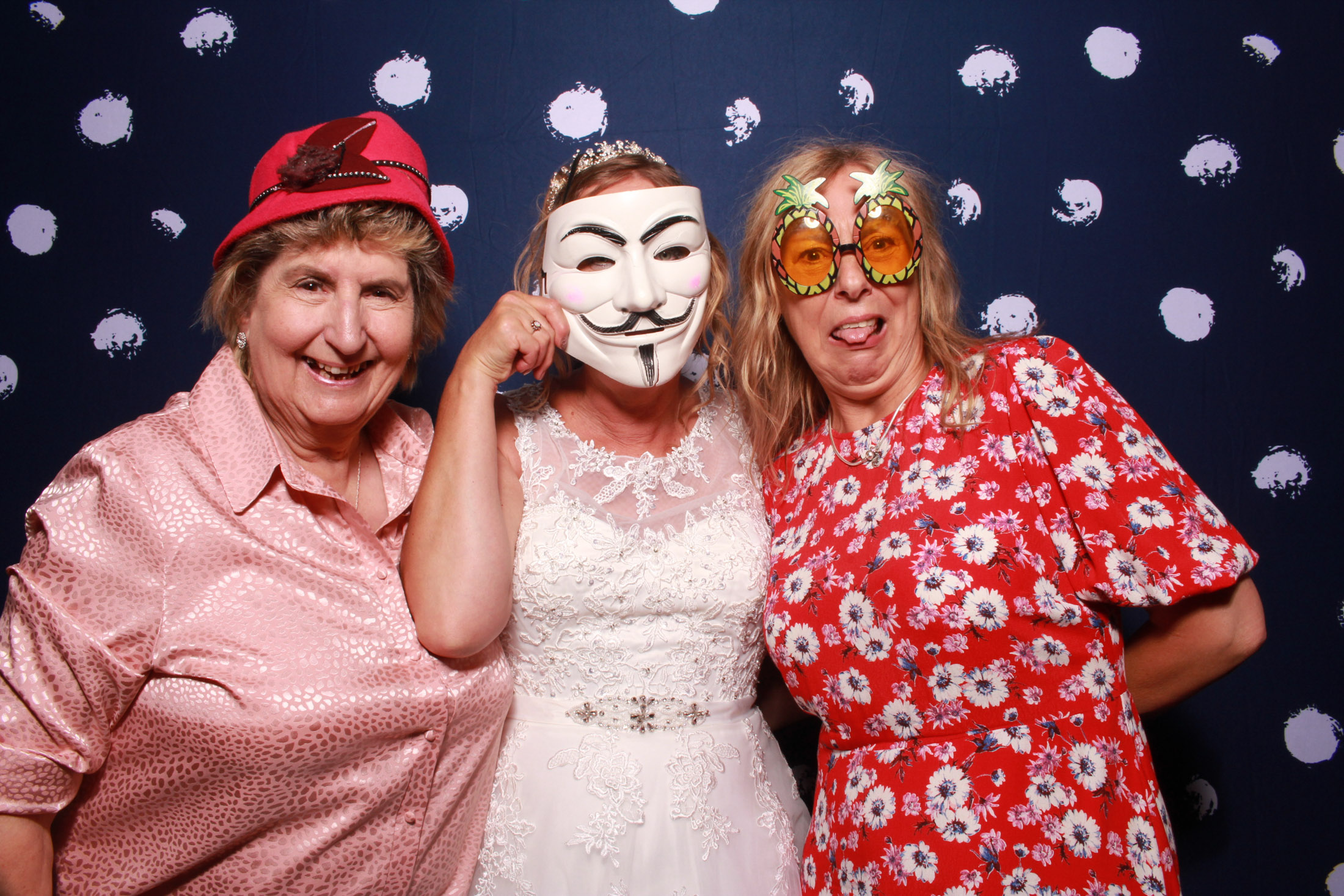 Tina & Simon's Wedding | View more photos from the event at gallery.picturematic.co/u/Picturematic/Tina-Simons-Wedding