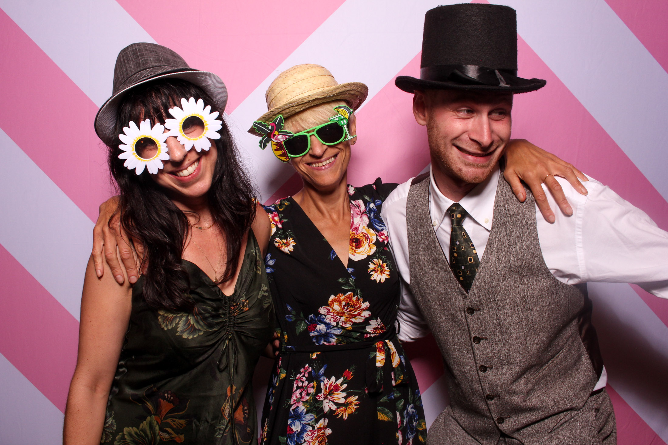 Natty & Louis' Wedding | View more photos from the event at gallery.picturematic.co/u/Picturematic/Natty-Louis-Wedding