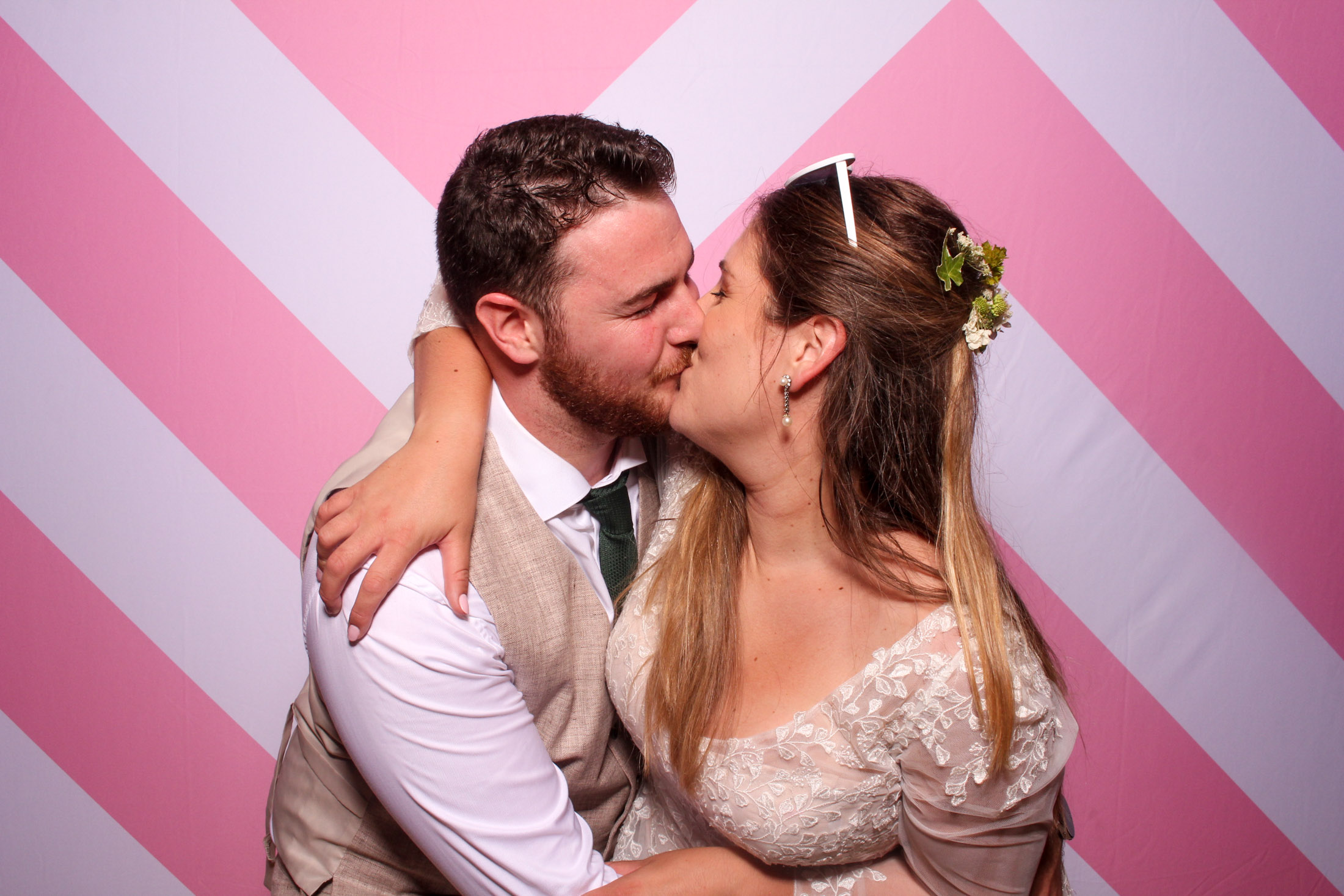 Natty & Louis' Wedding | View more photos from the event at gallery.picturematic.co/u/Picturematic/Natty-Louis-Wedding